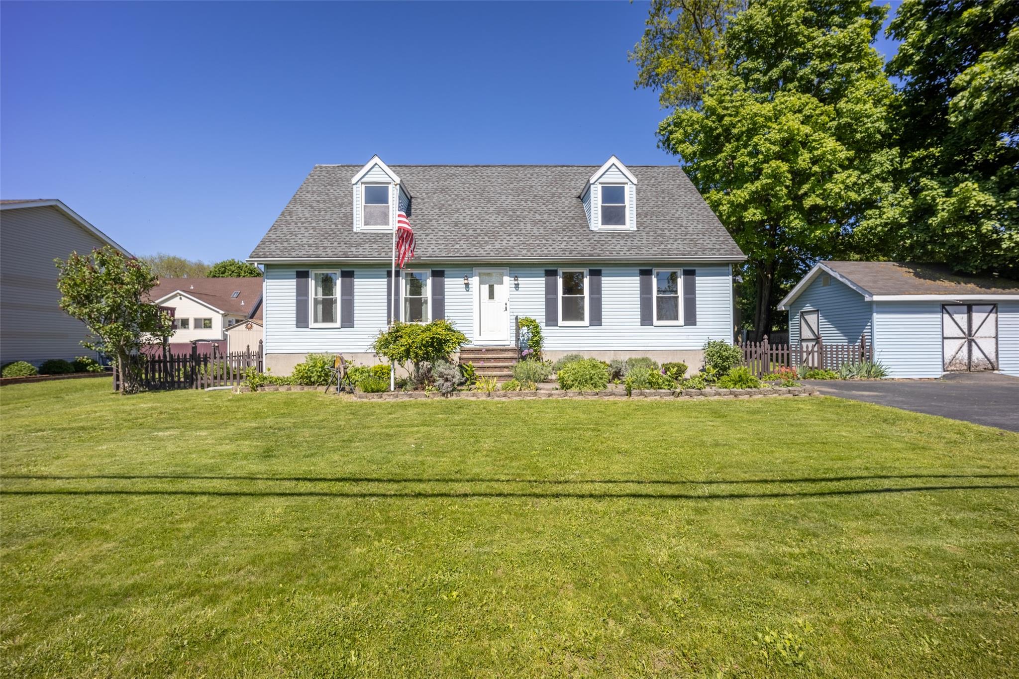 Property photo # 1