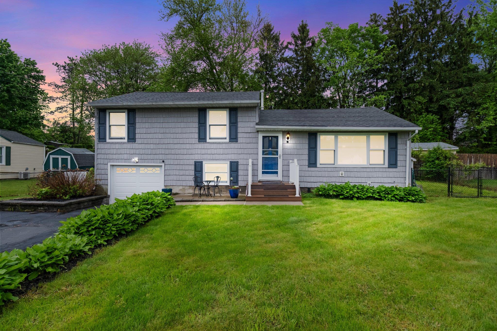 Property photo # 1