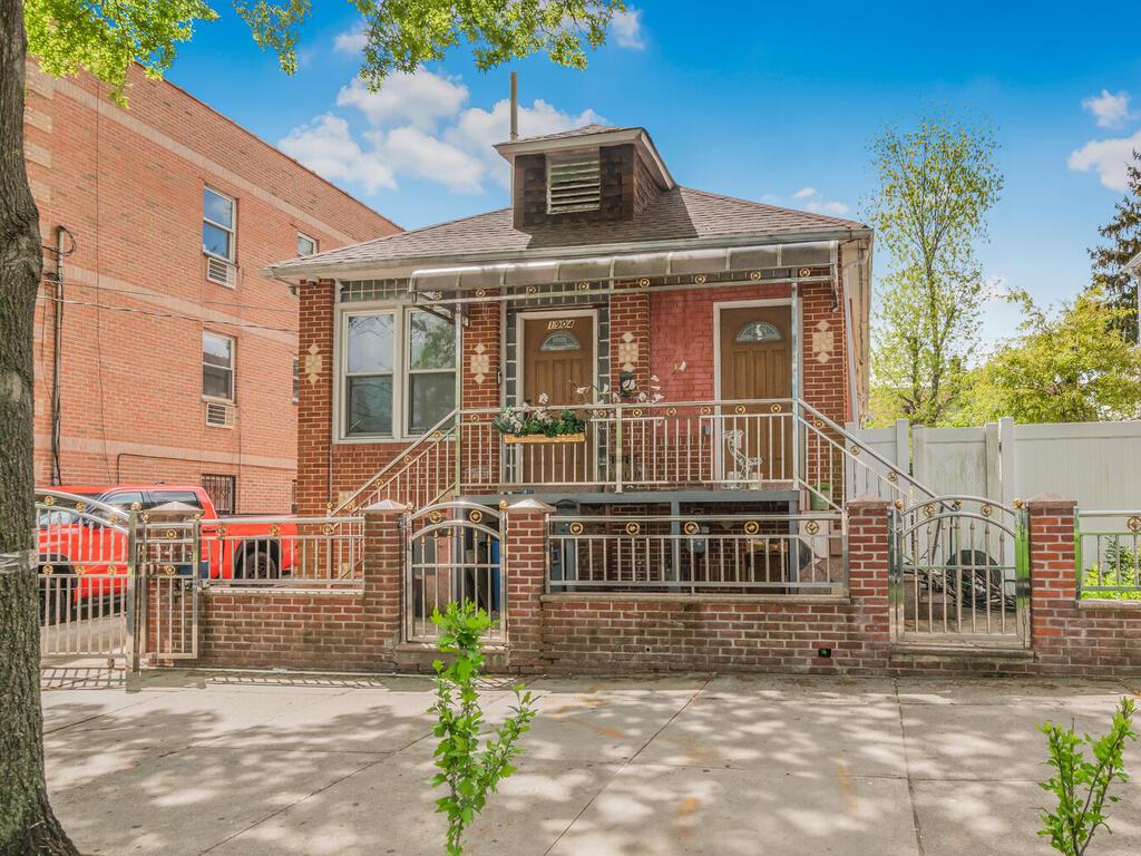 Property photo # 1