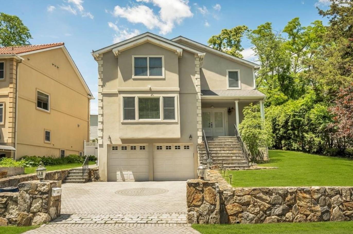 Property photo # 1