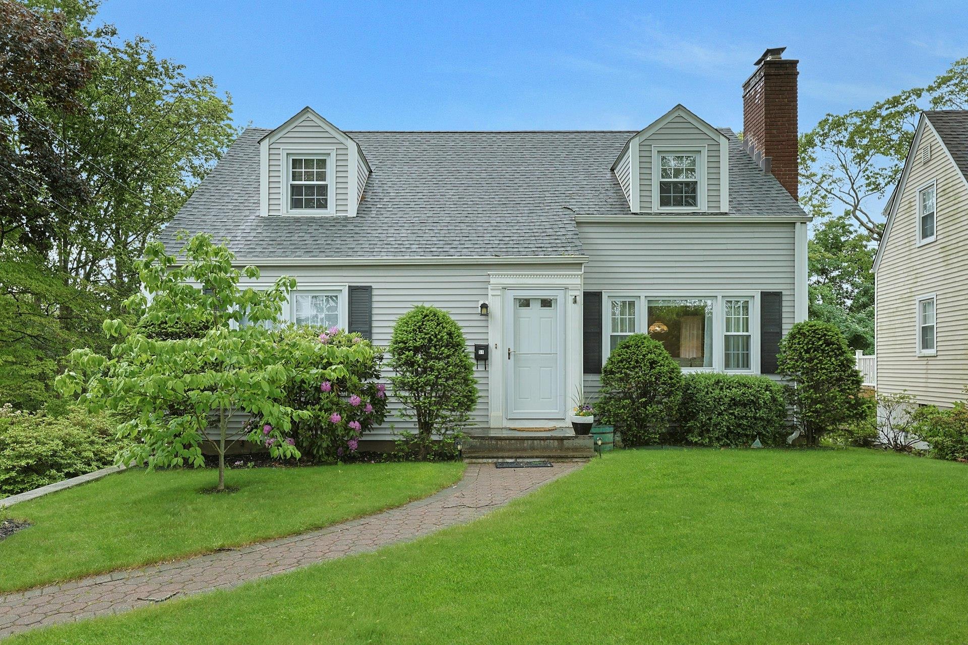 Property photo # 1