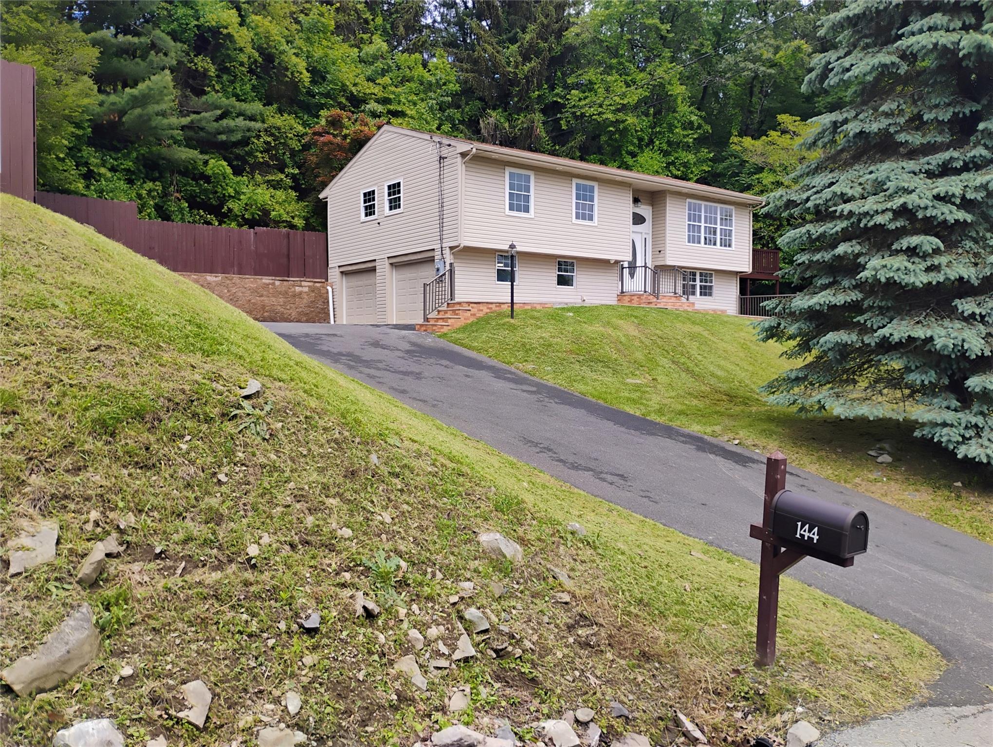 Property photo # 1
