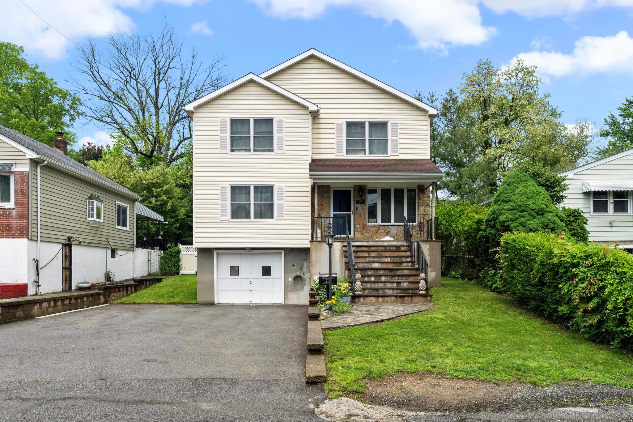 Property photo # 1