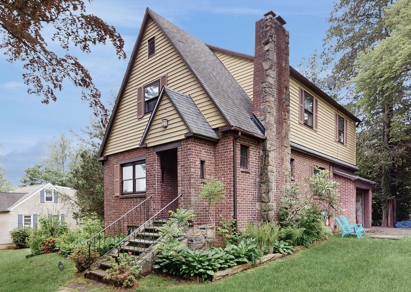 Property photo # 1