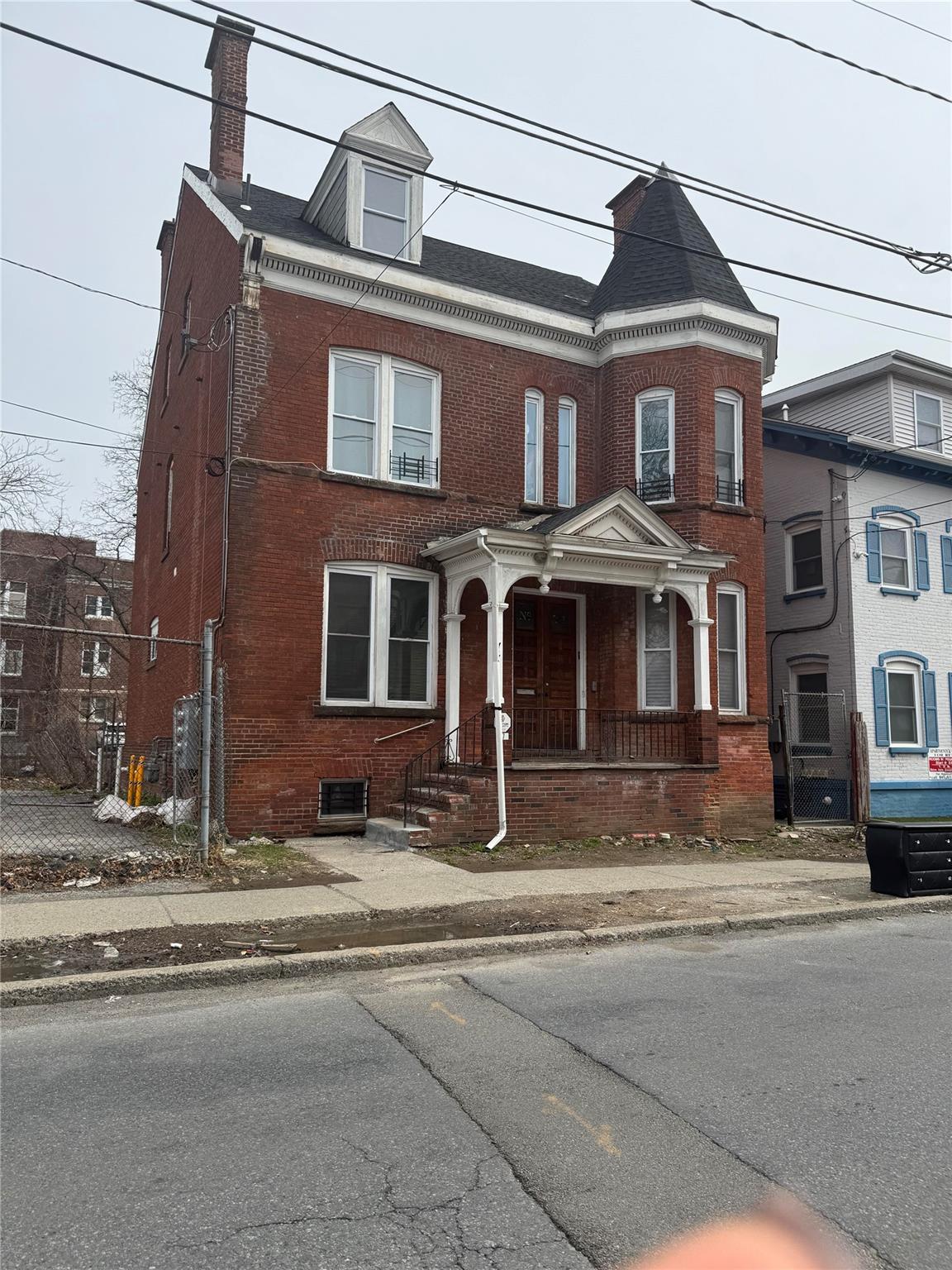 Property photo # 1