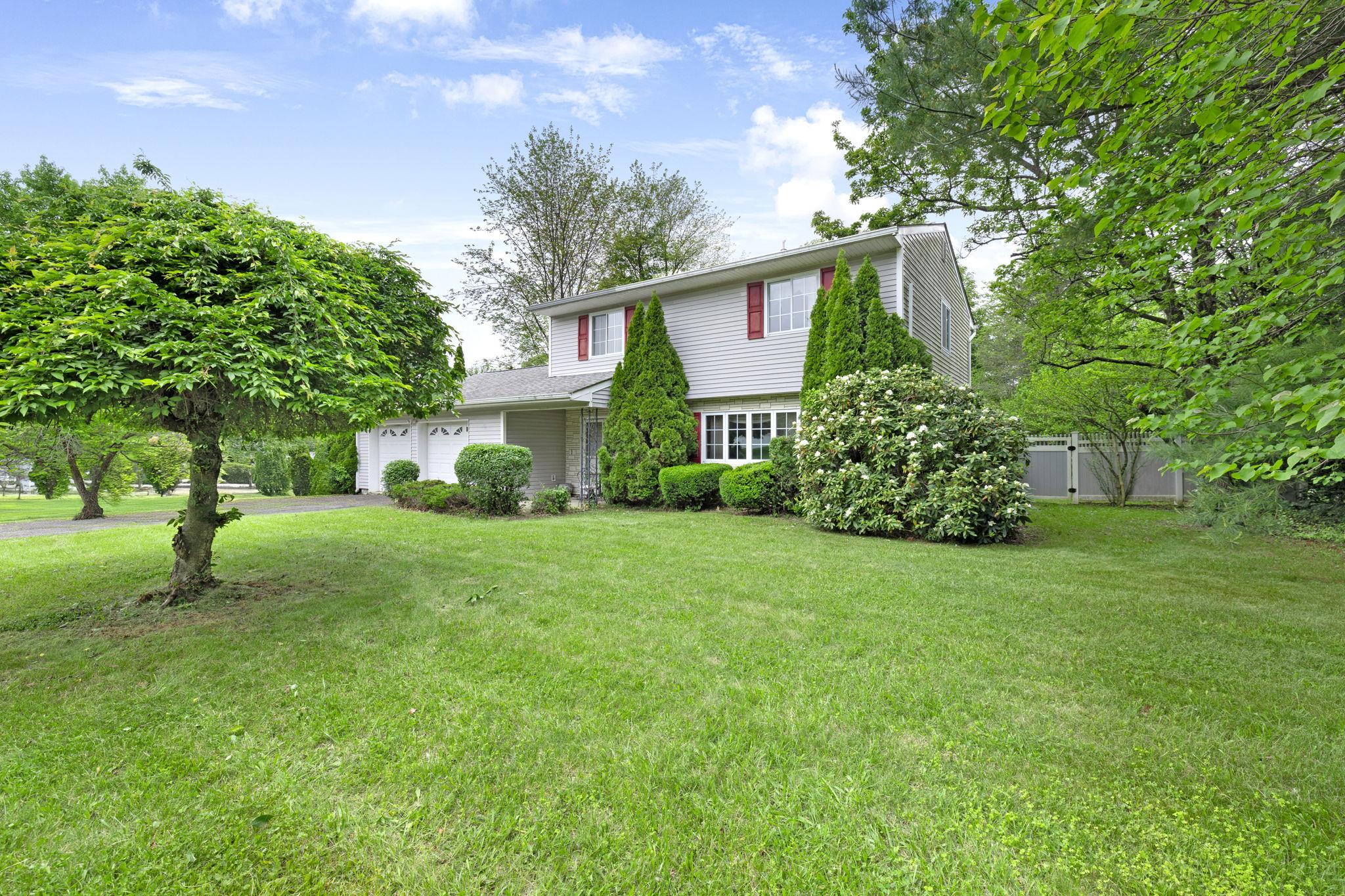 Property photo # 1