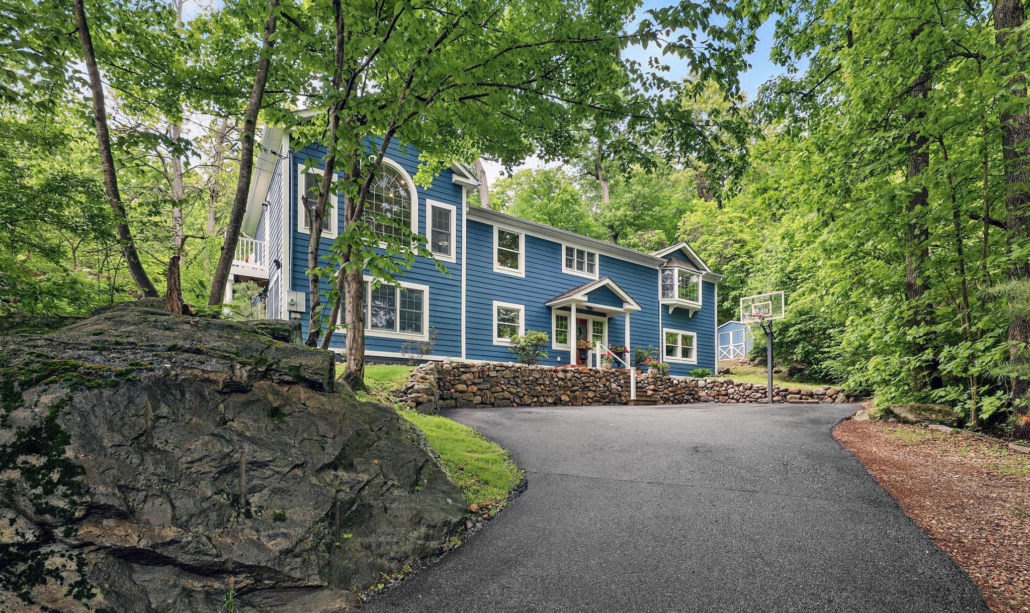 Property photo # 1