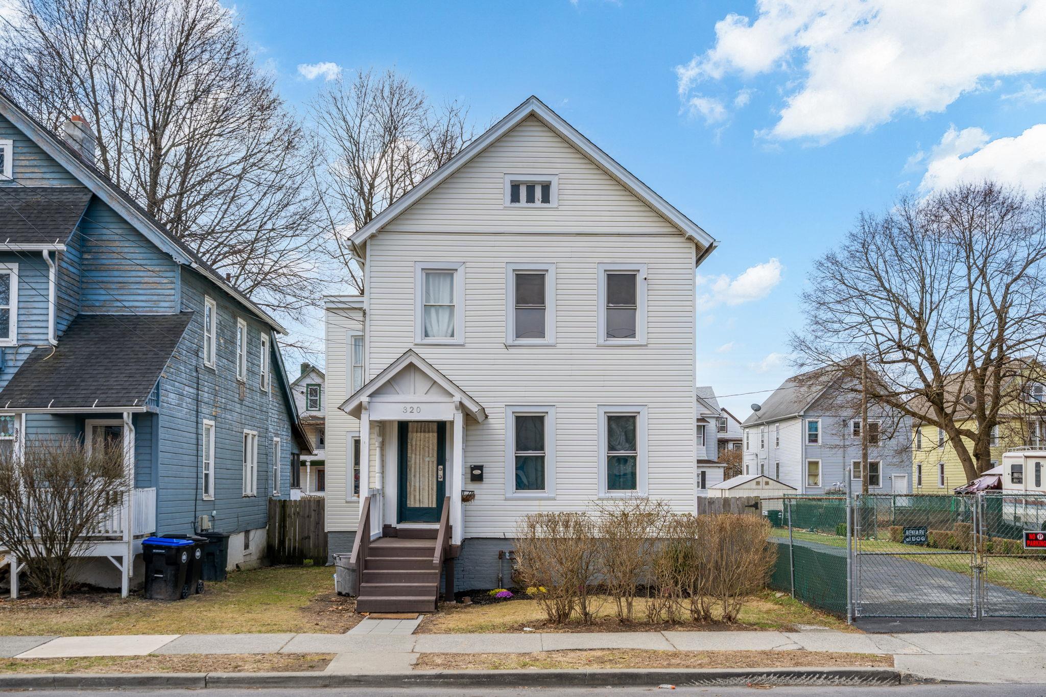Property photo # 1