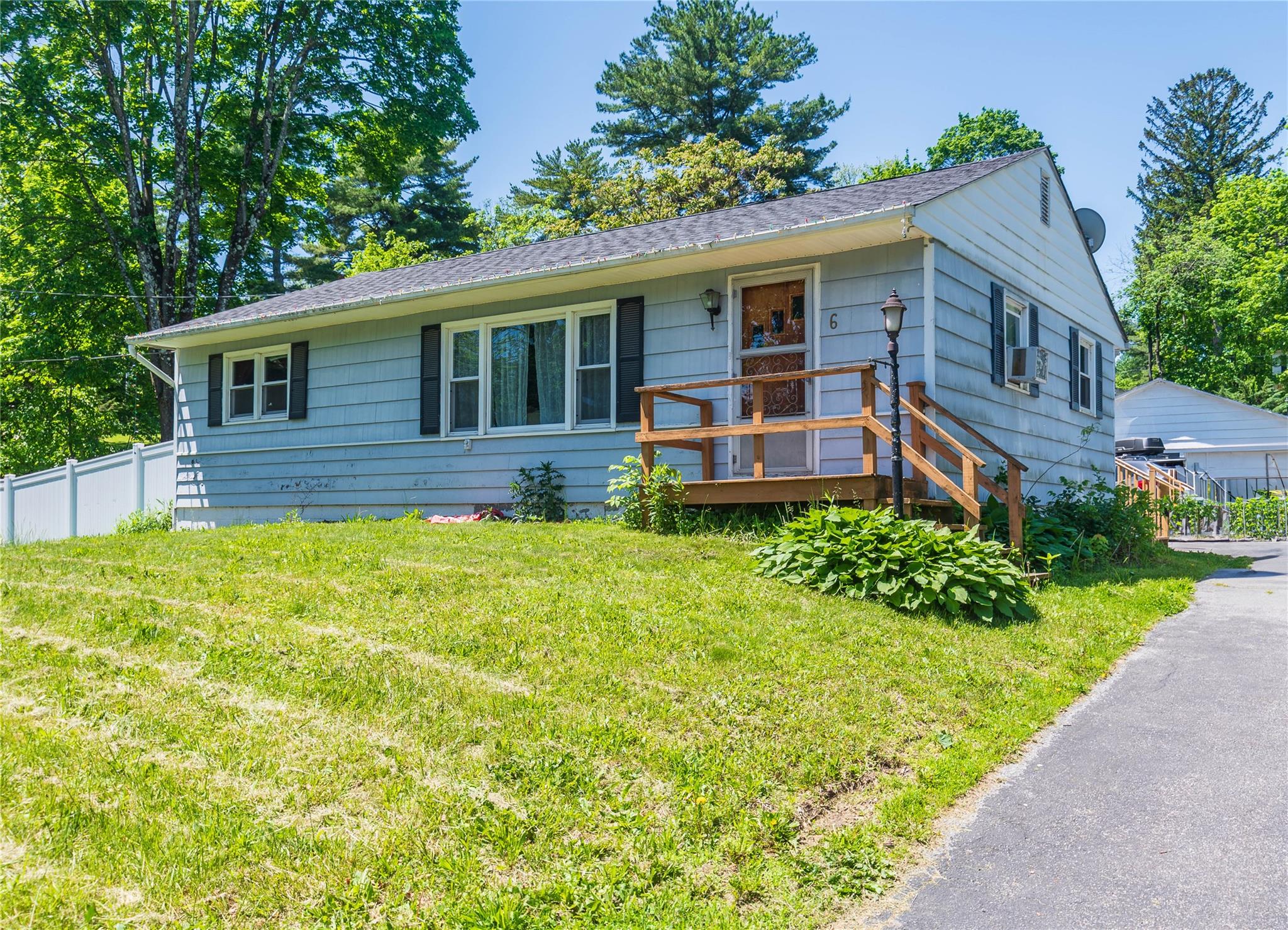 Property photo # 1