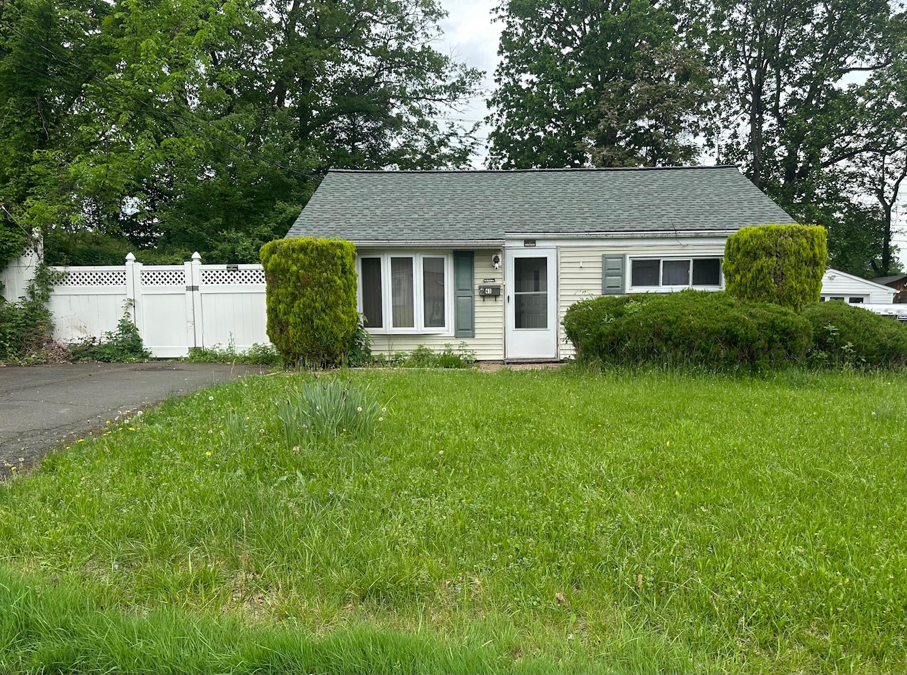 Property photo # 1