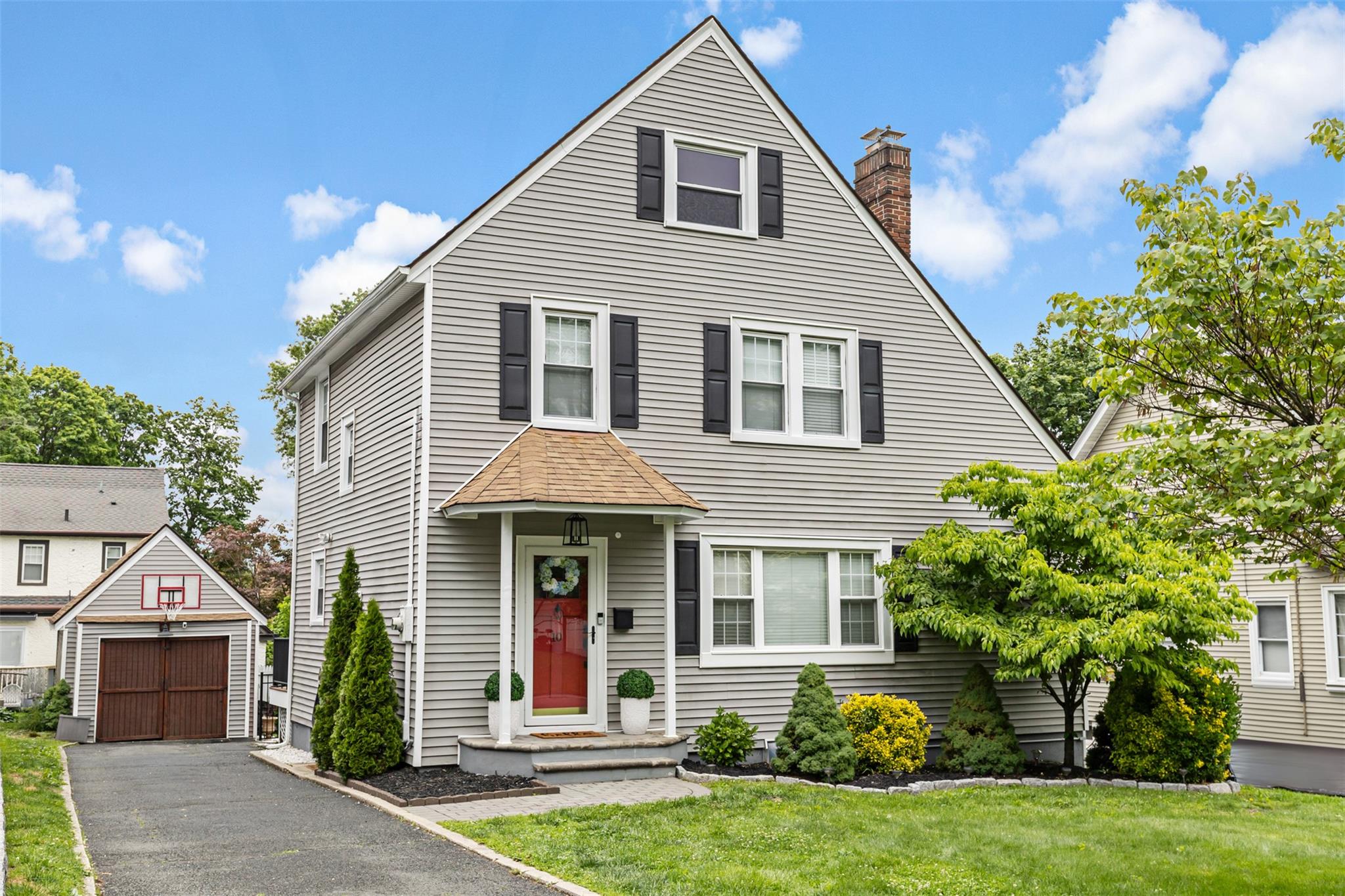 Property photo # 1