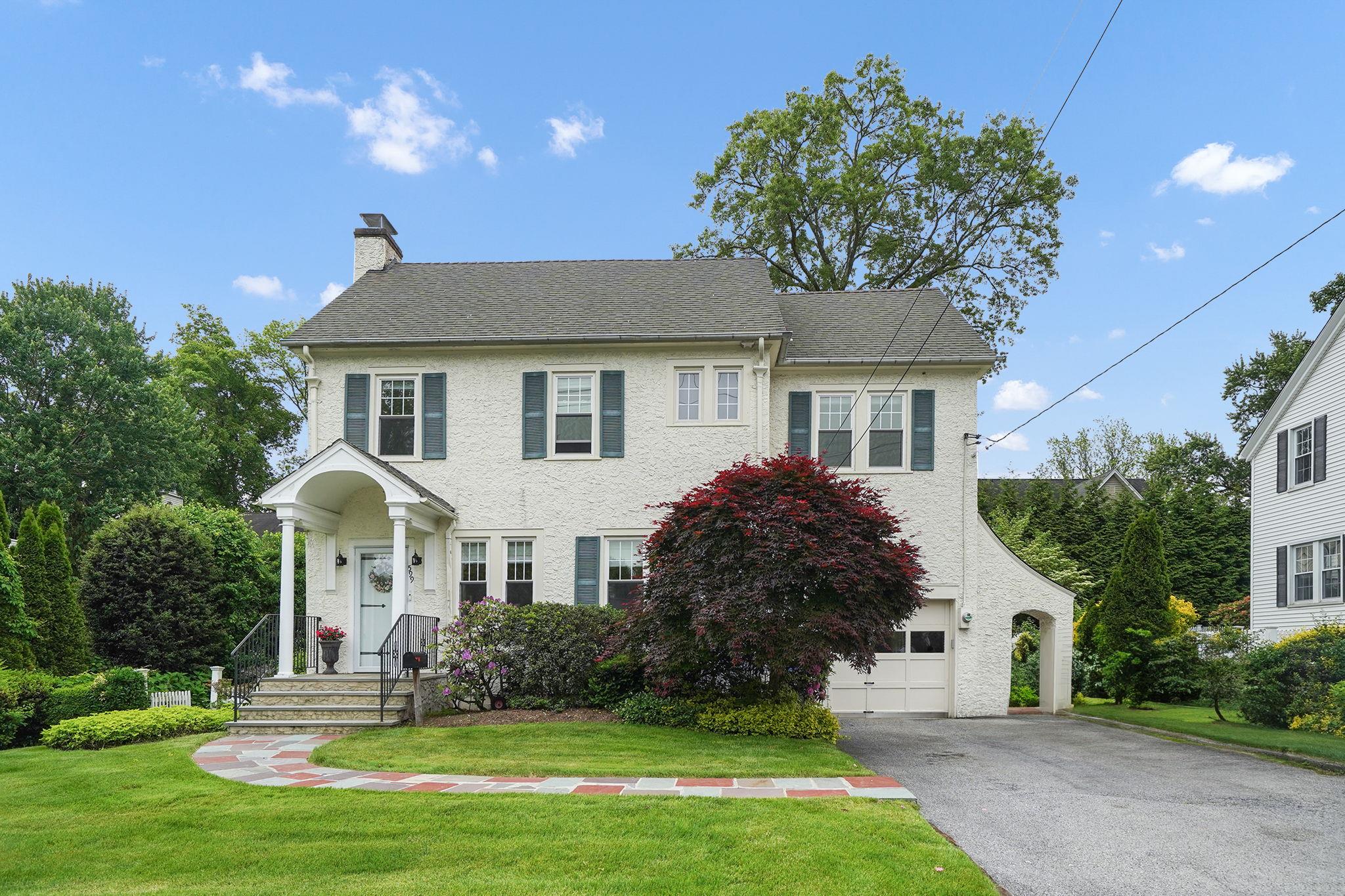 Property photo # 1