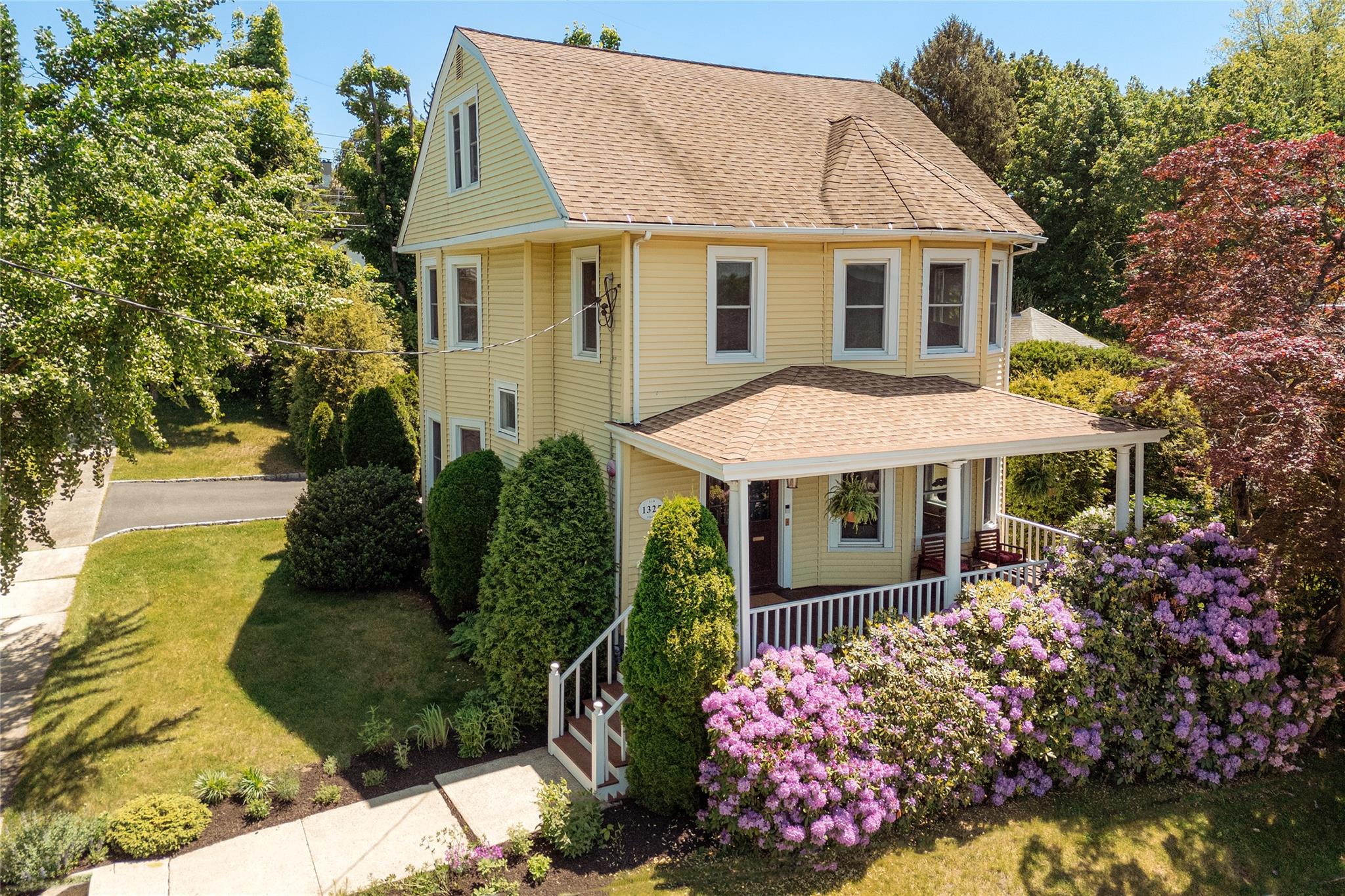 Property photo # 1
