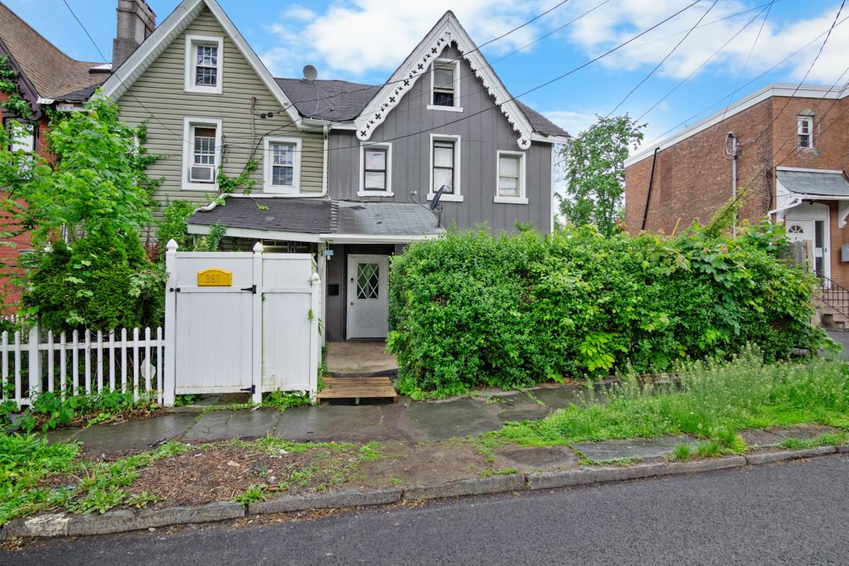 Property photo # 1