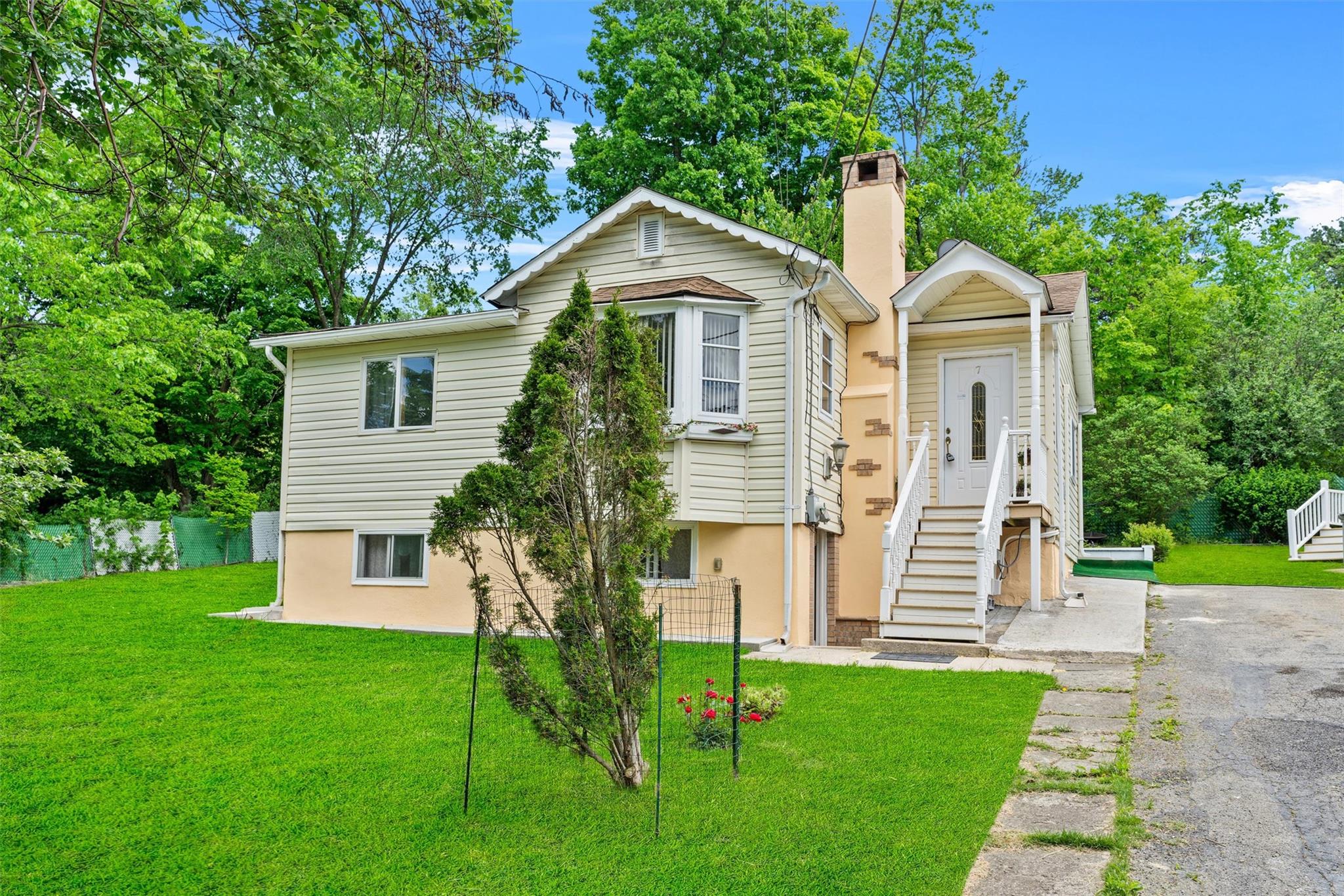 Property photo # 1