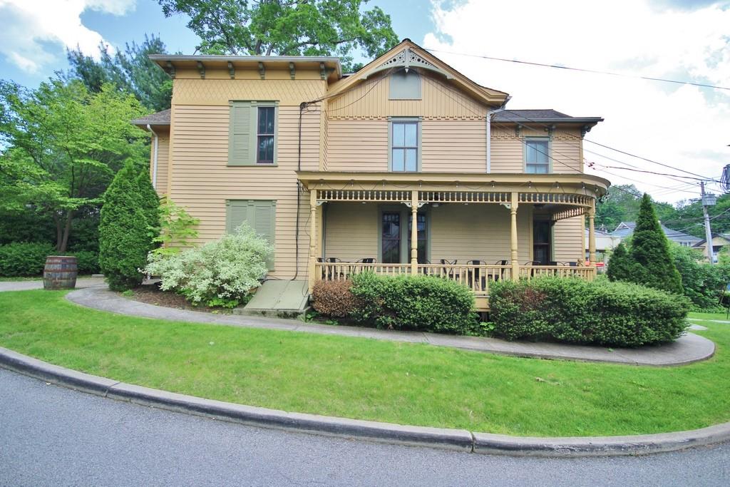 Property photo # 1