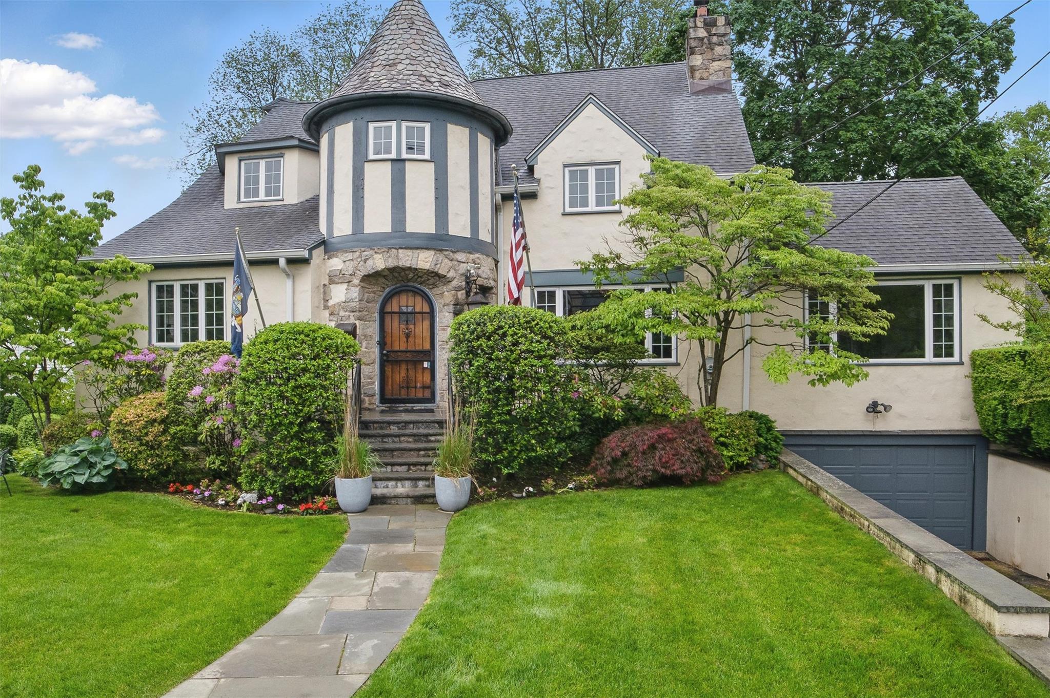 Property photo # 1