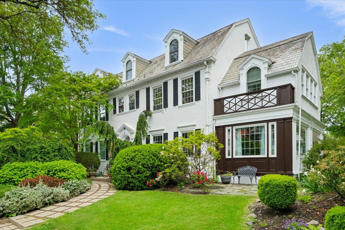 Property photo # 1