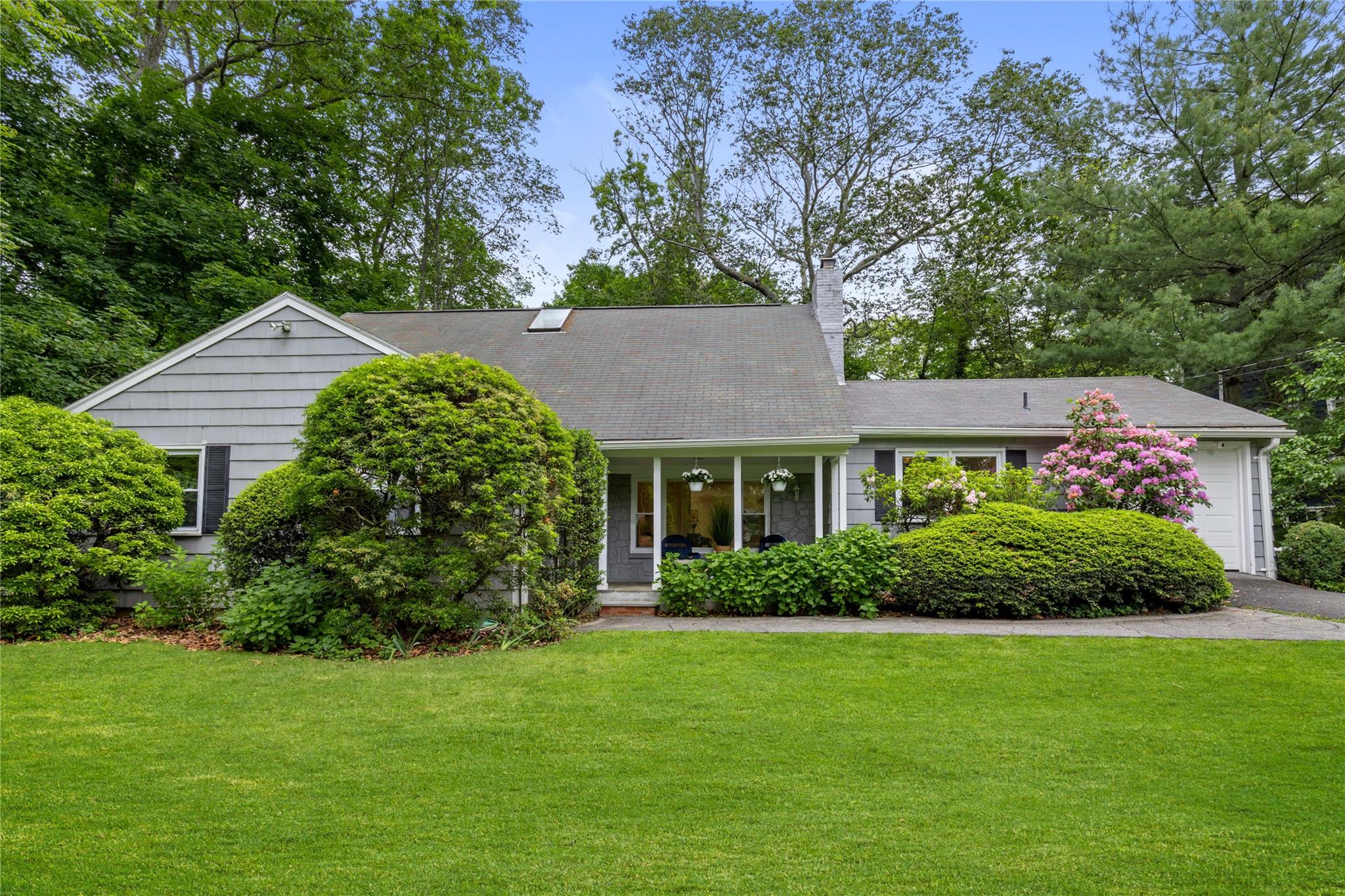 Property photo # 1