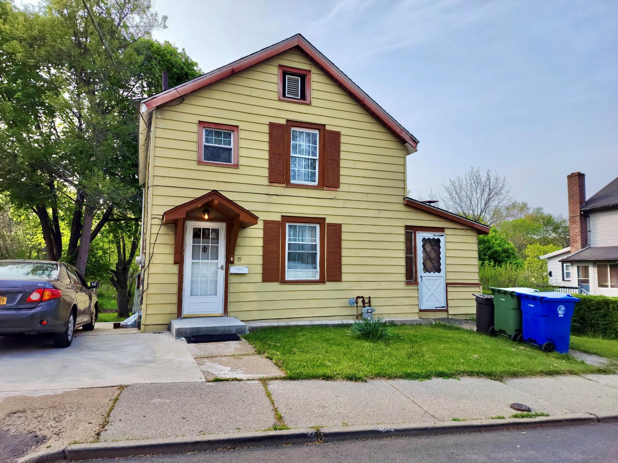 Property photo # 1