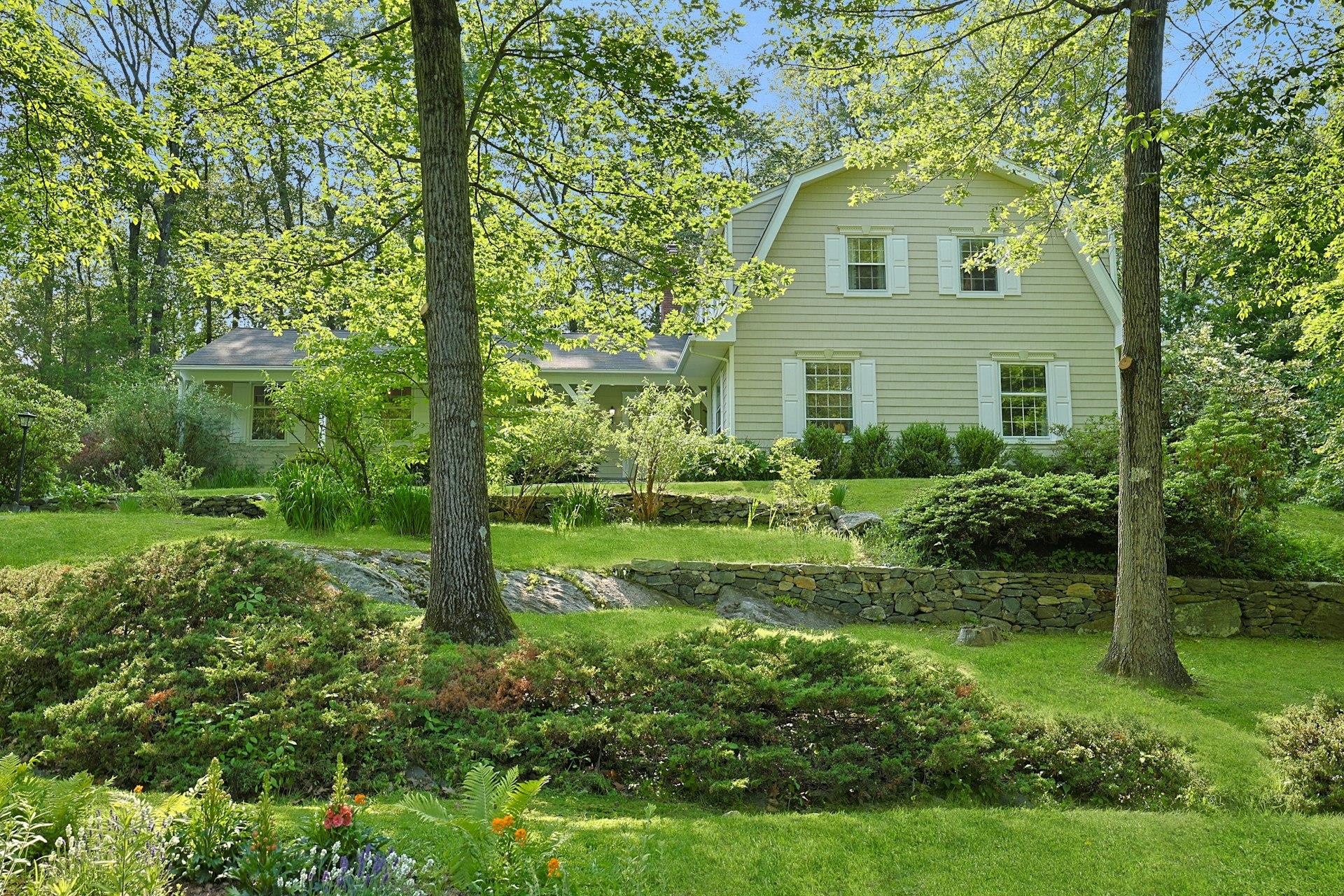 Property photo # 1