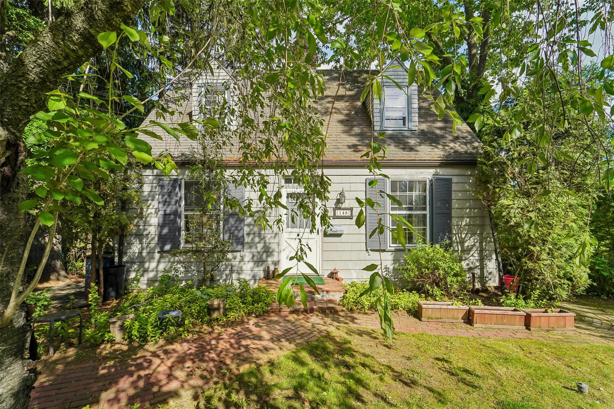 Property photo # 1