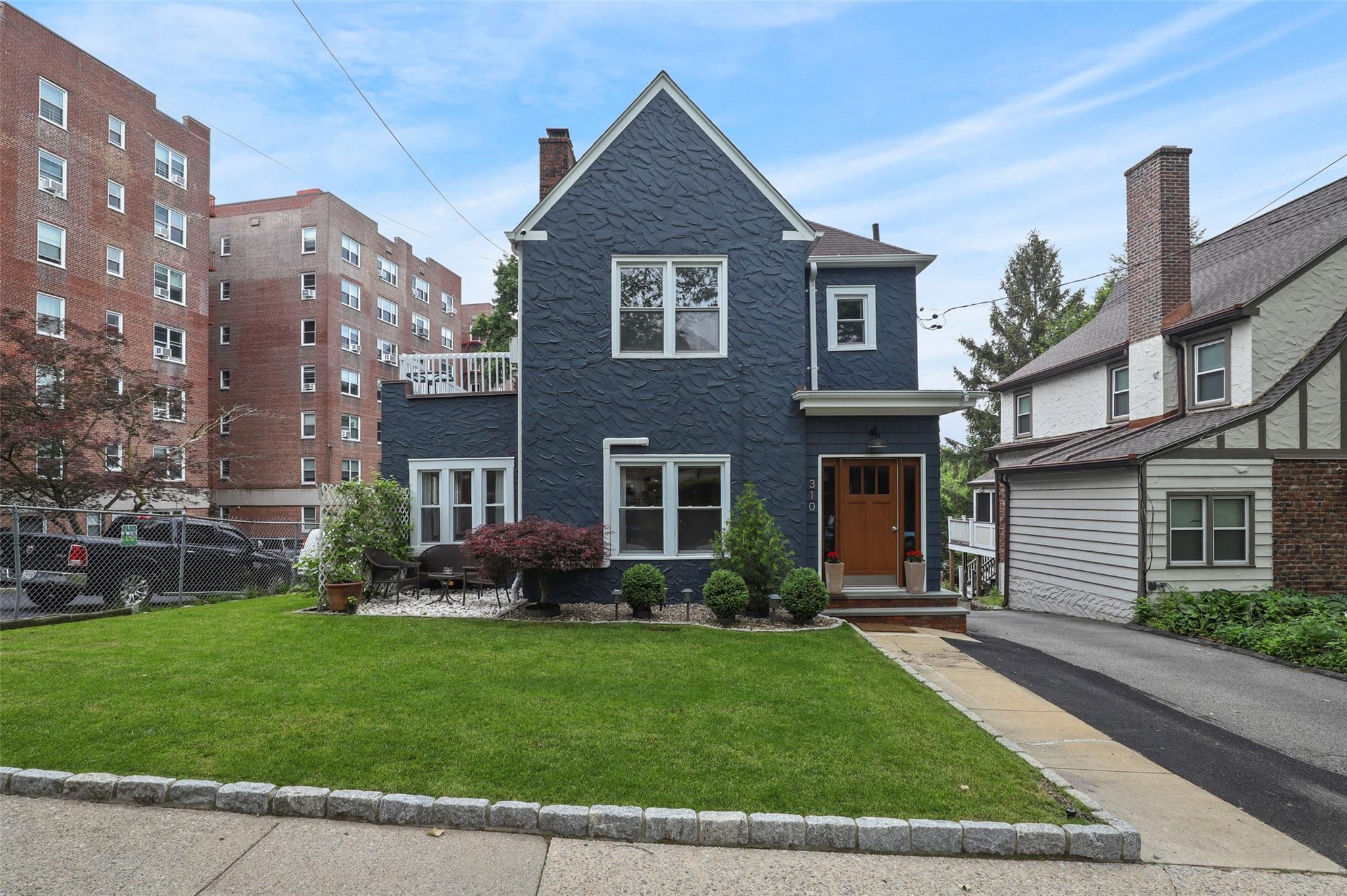 Property photo # 1