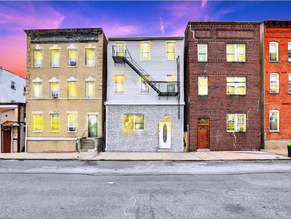 Property photo # 1