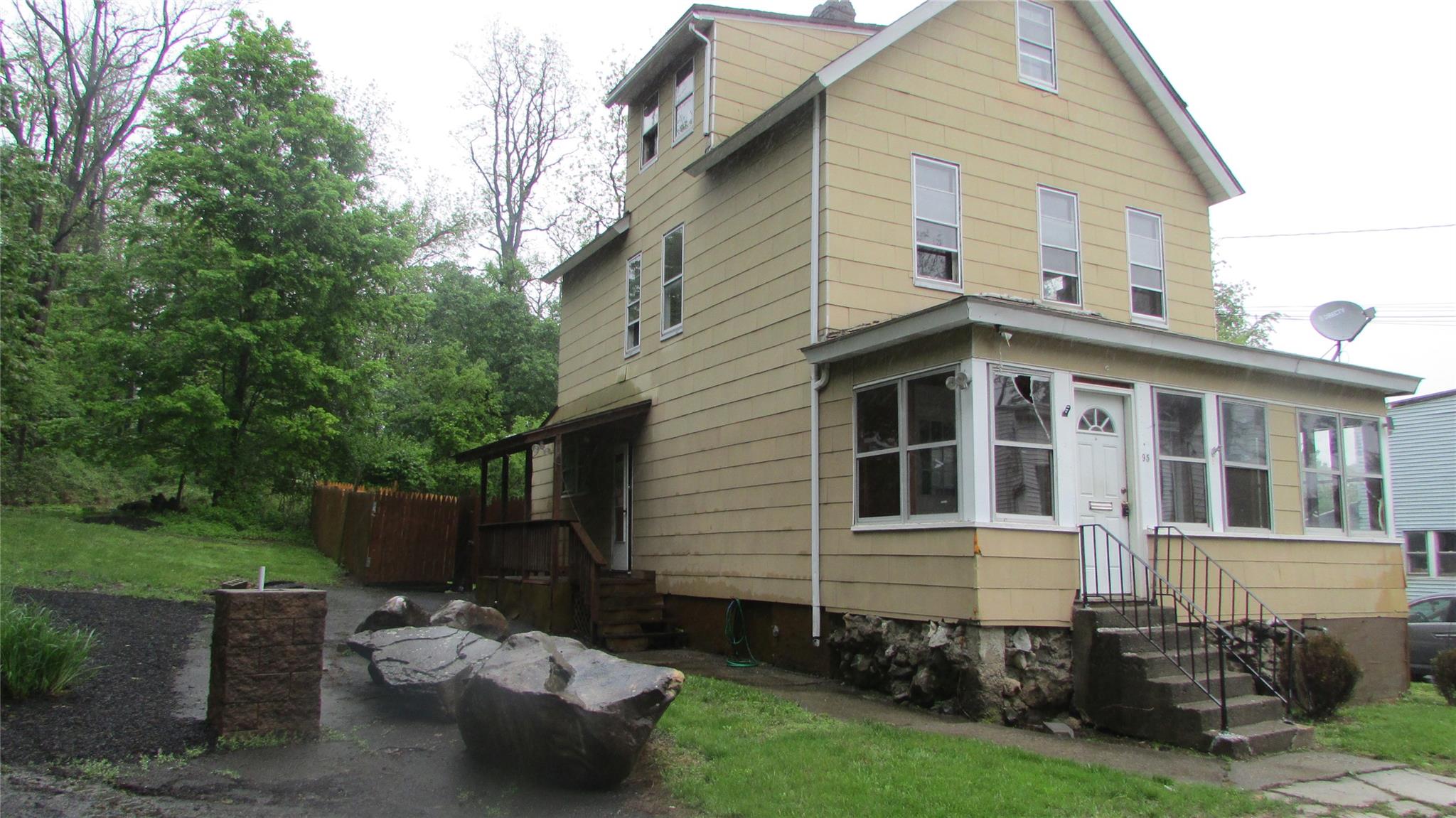 Property photo # 1