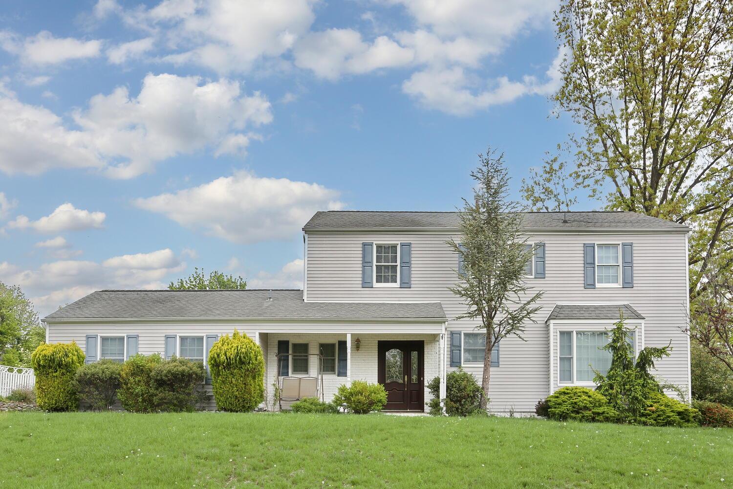 Property photo # 1