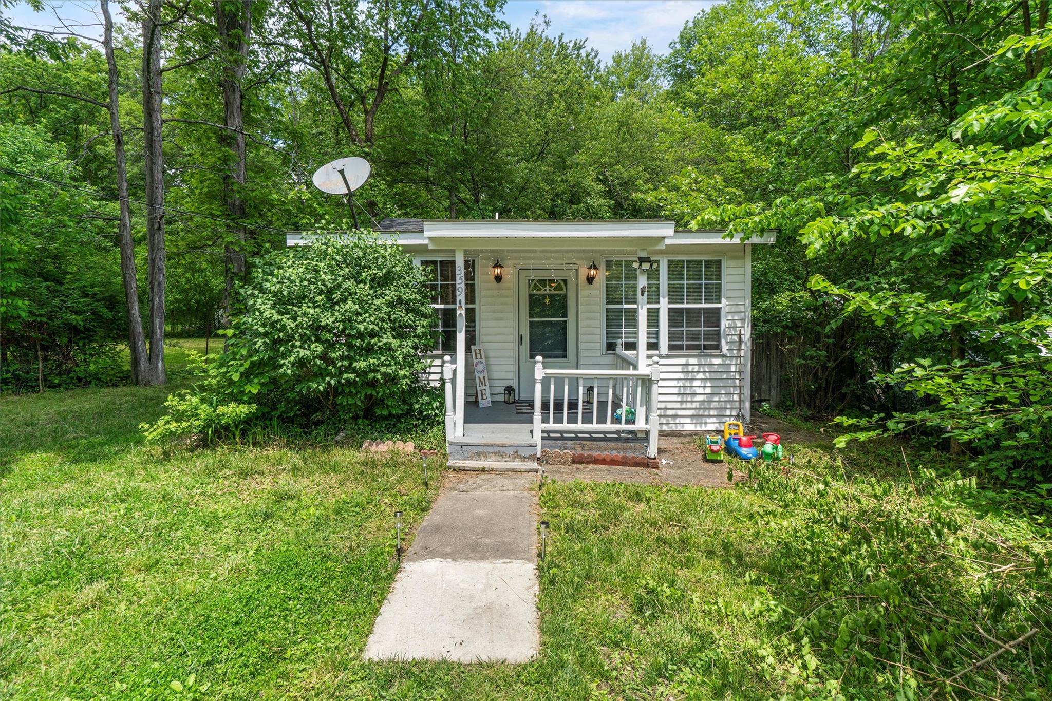 Property photo # 1