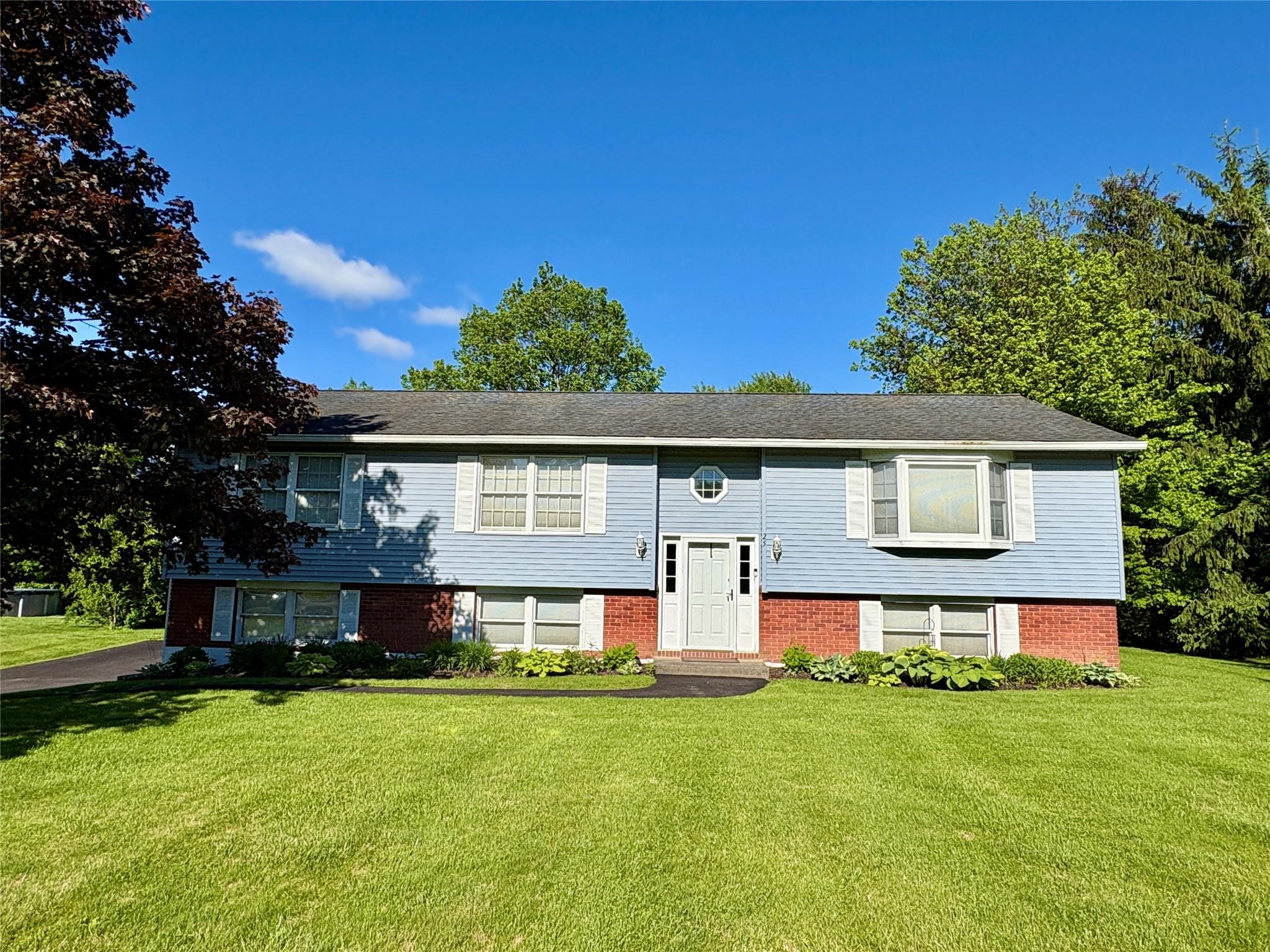 Property photo # 1