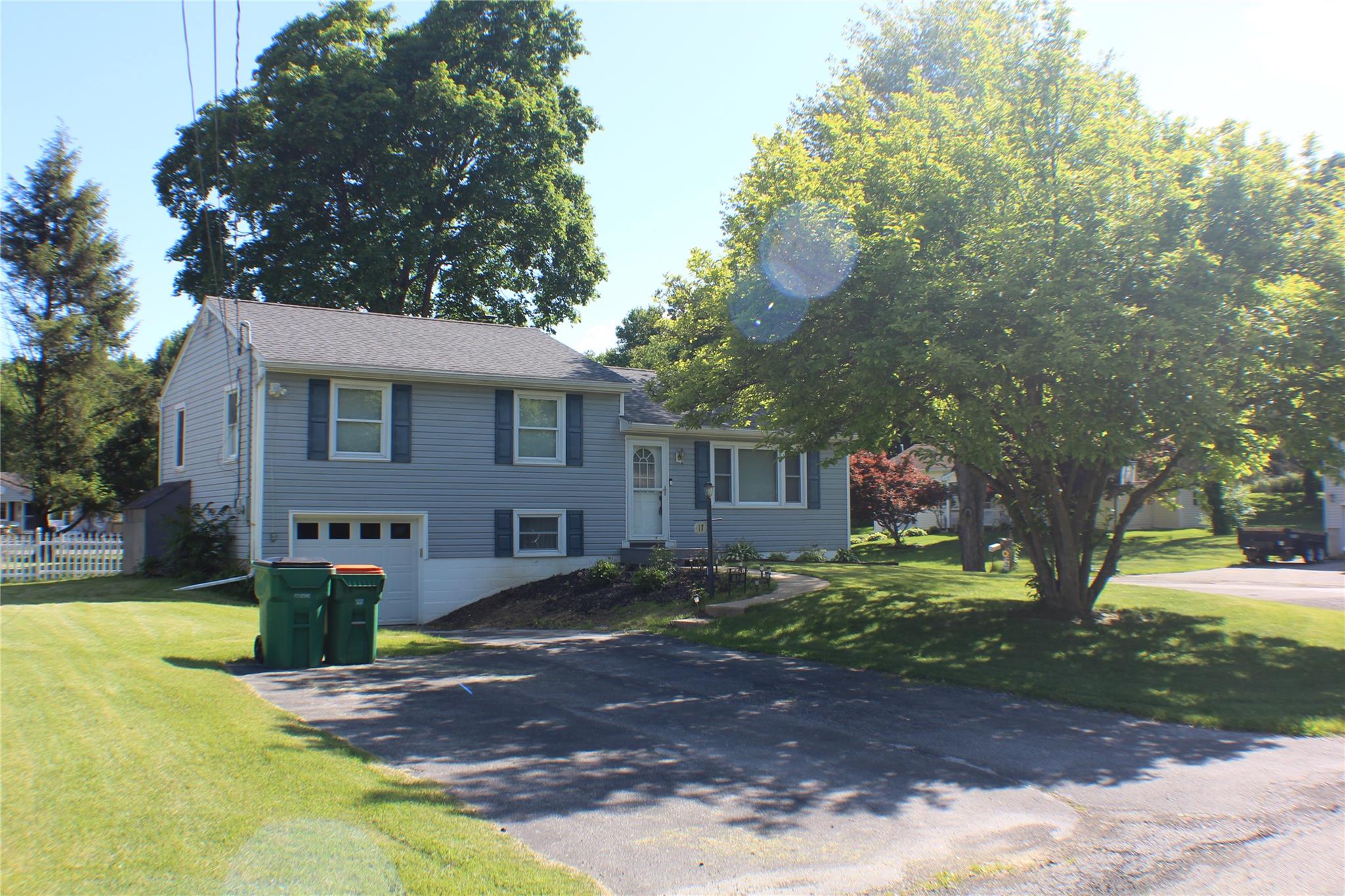 Property photo # 1