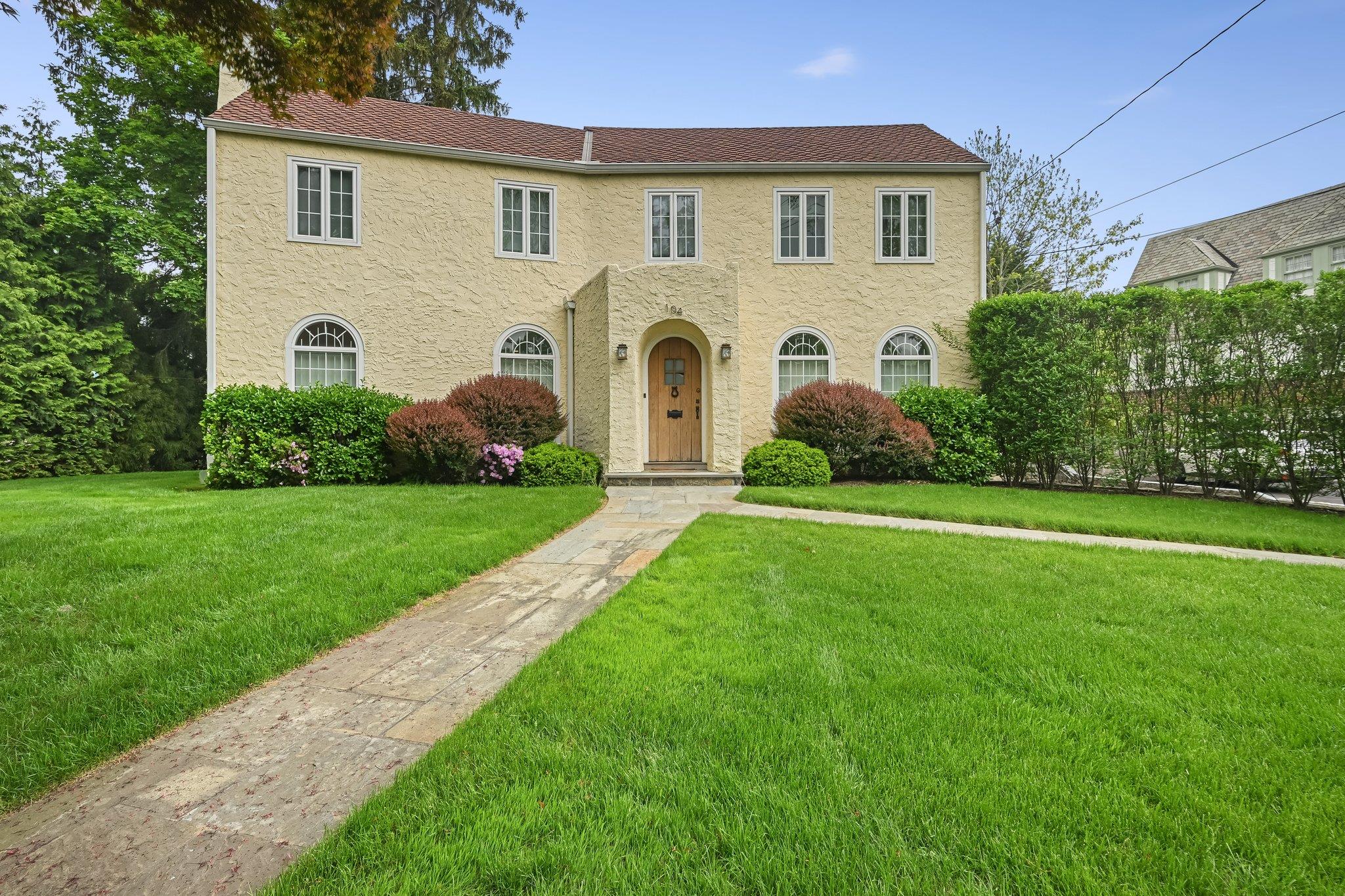 Property photo # 1