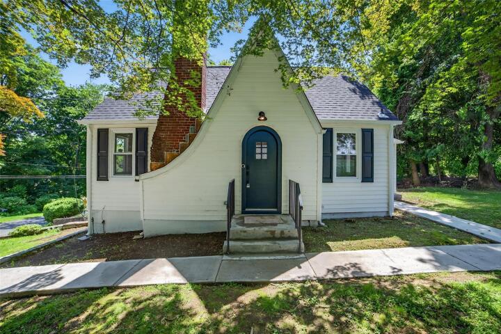 Property photo # 1