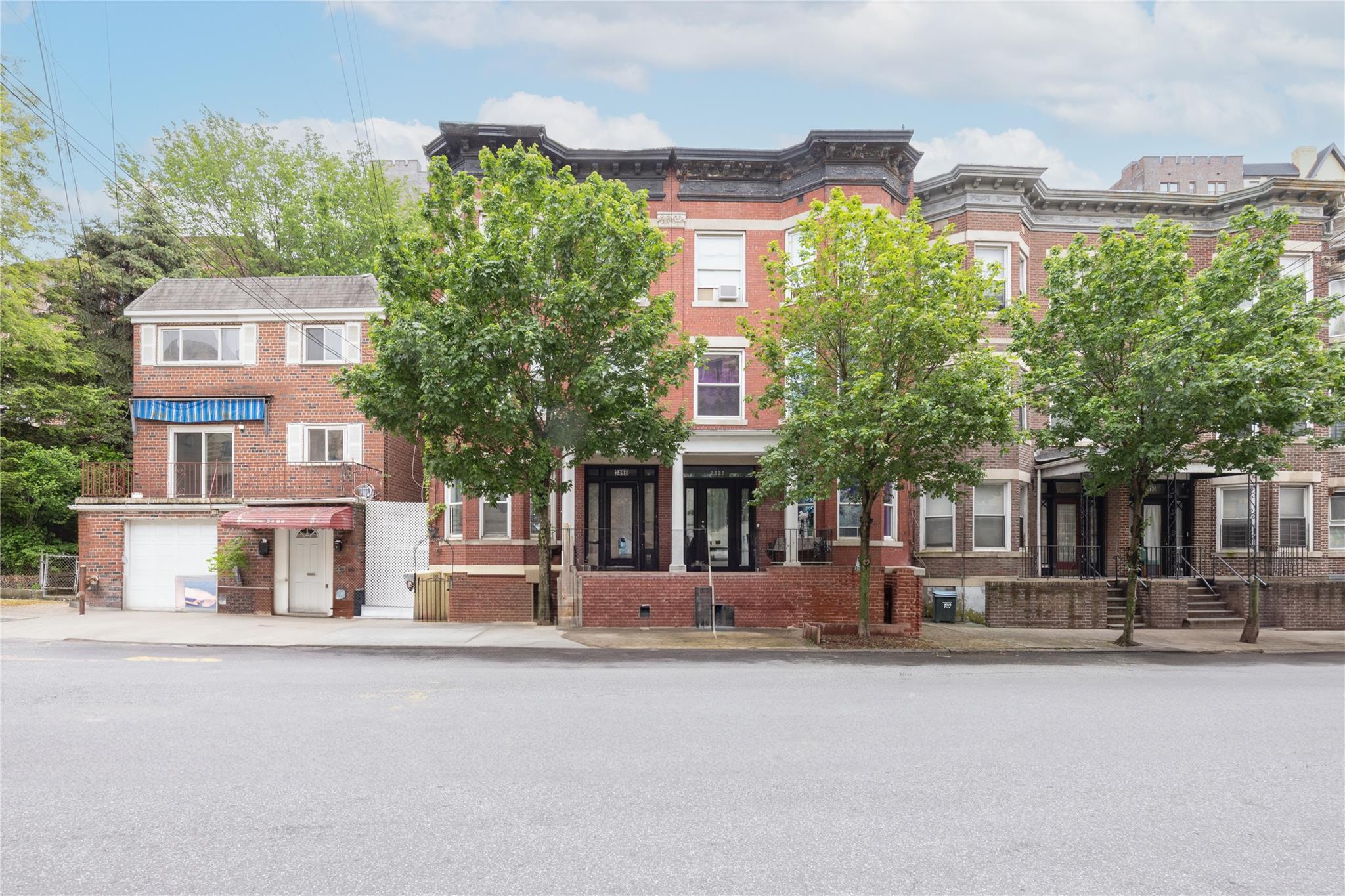 Property photo # 1