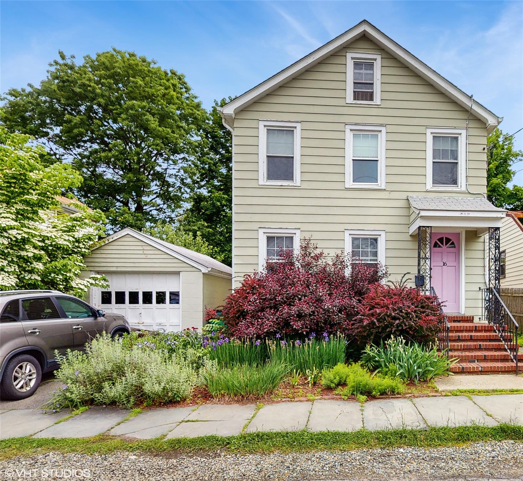 Property photo # 1