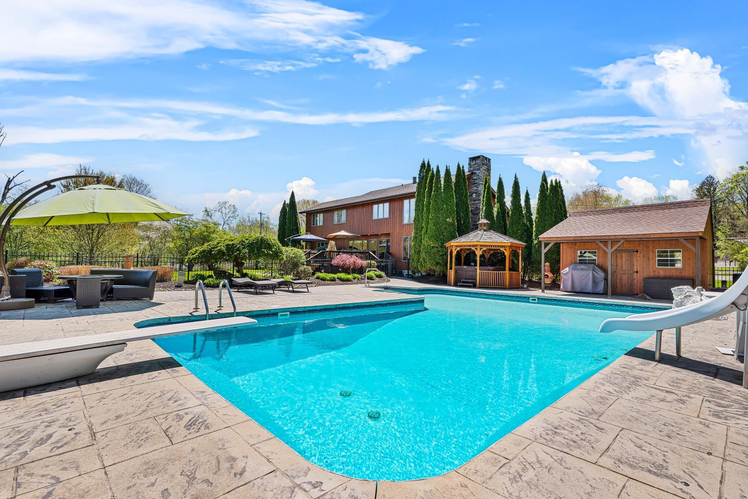 Property photo # 1