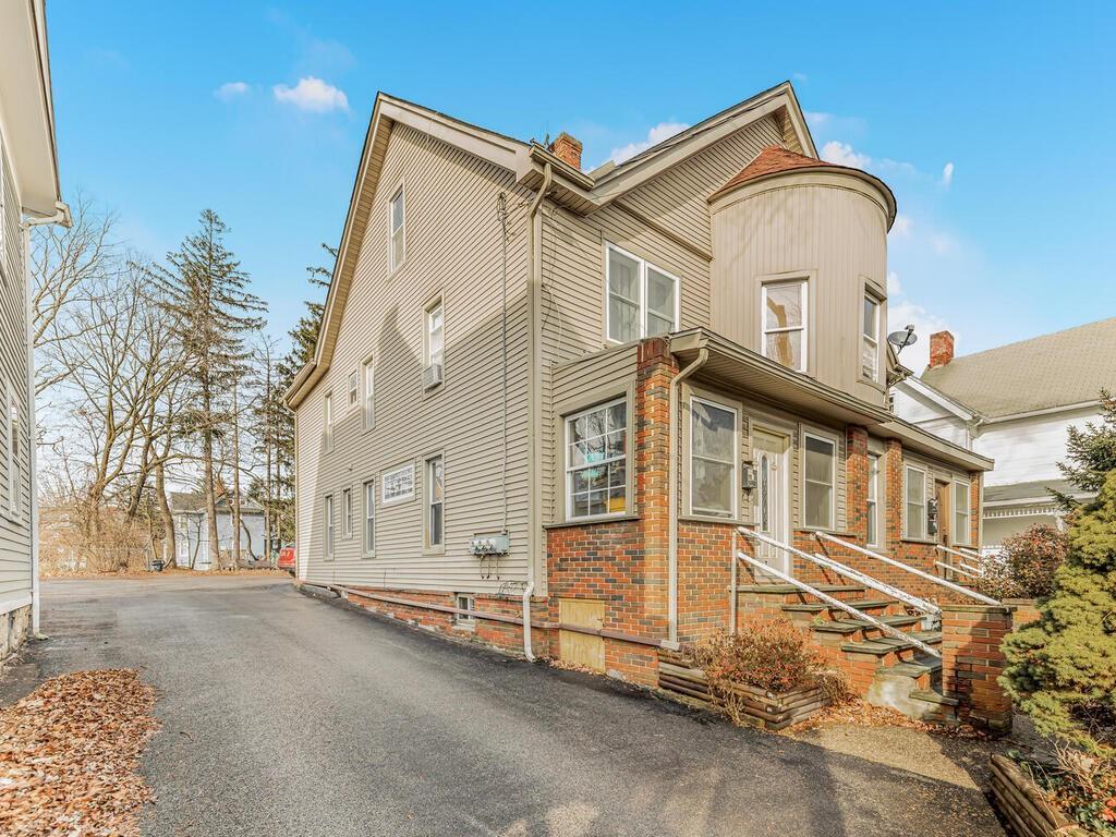 Property photo # 1
