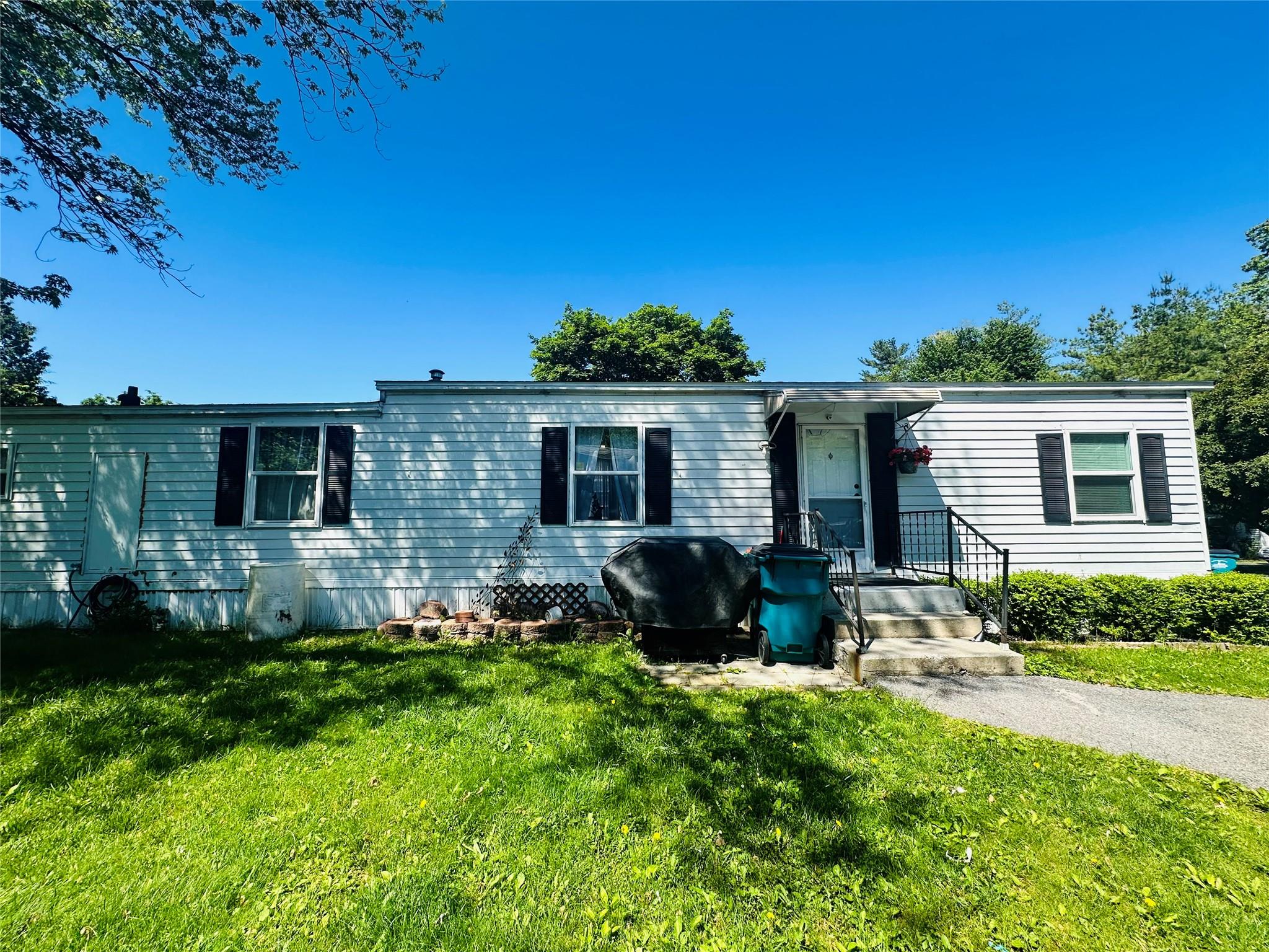 Property photo # 1