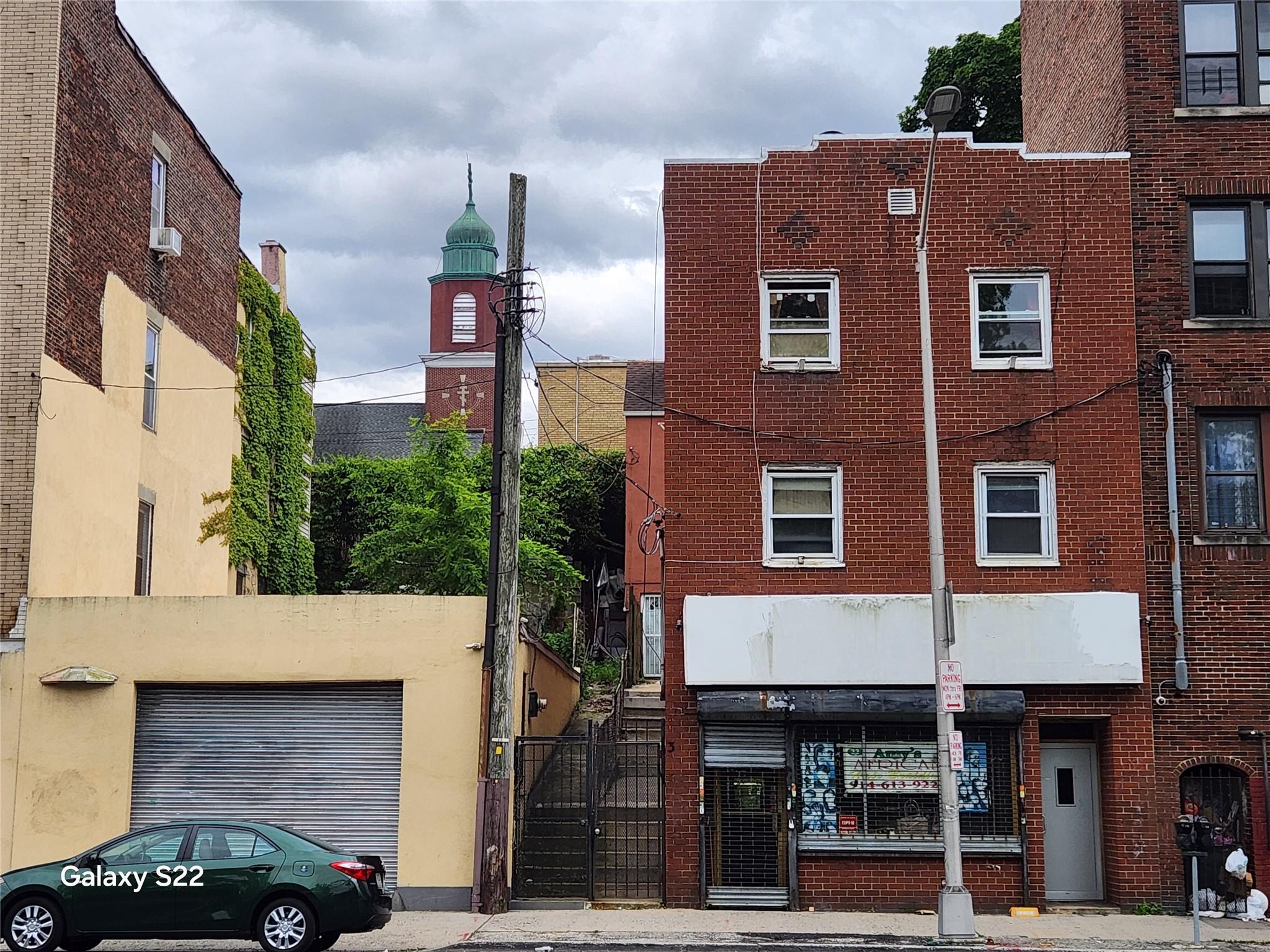 Property photo # 1