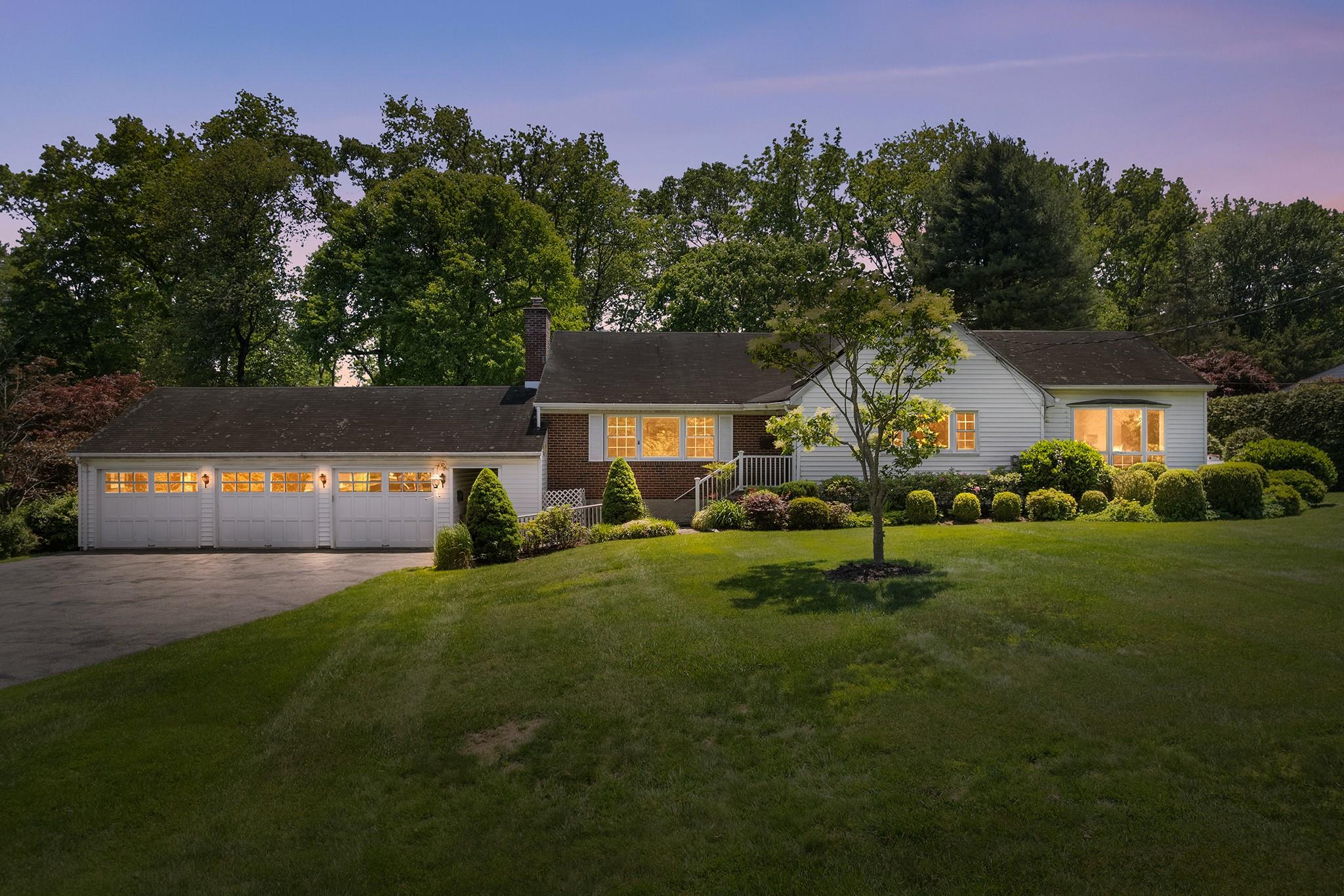 Property photo # 1