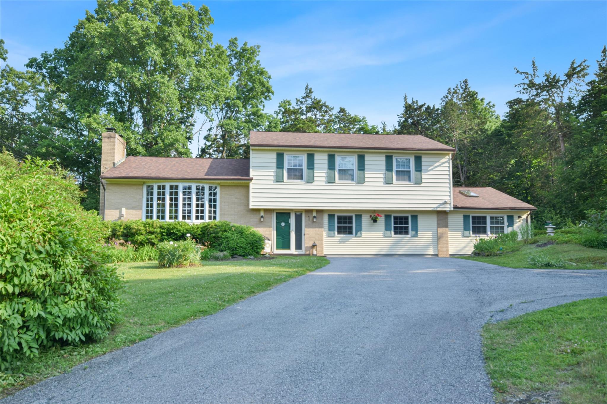 Property photo # 1
