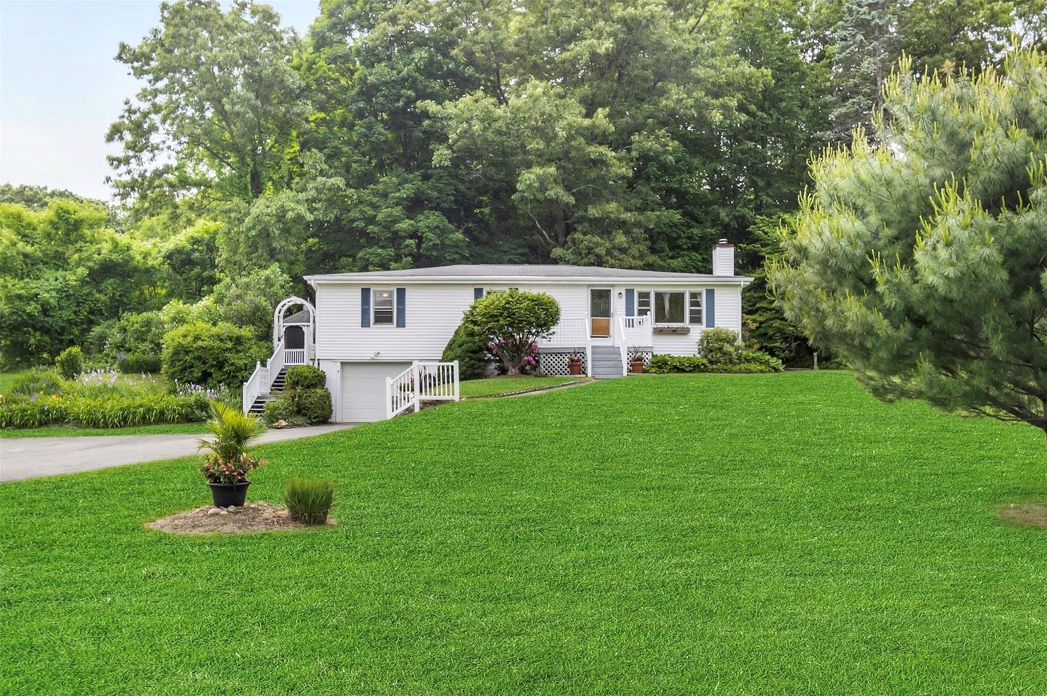 Property photo # 1