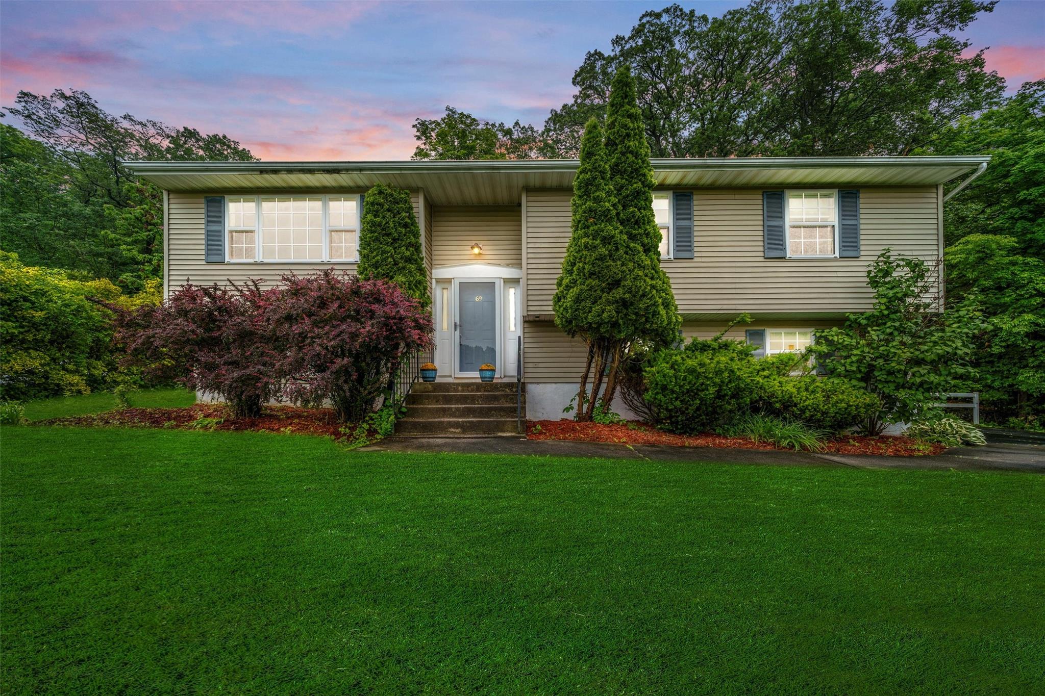 Property photo # 1