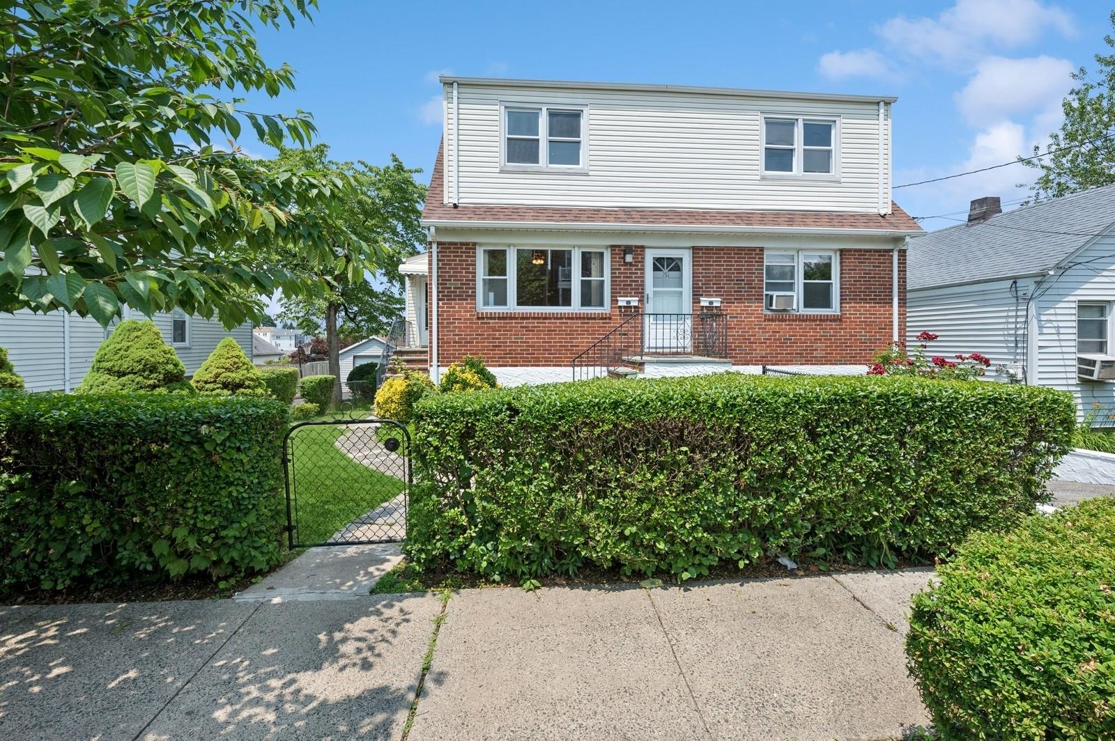 Property photo # 1