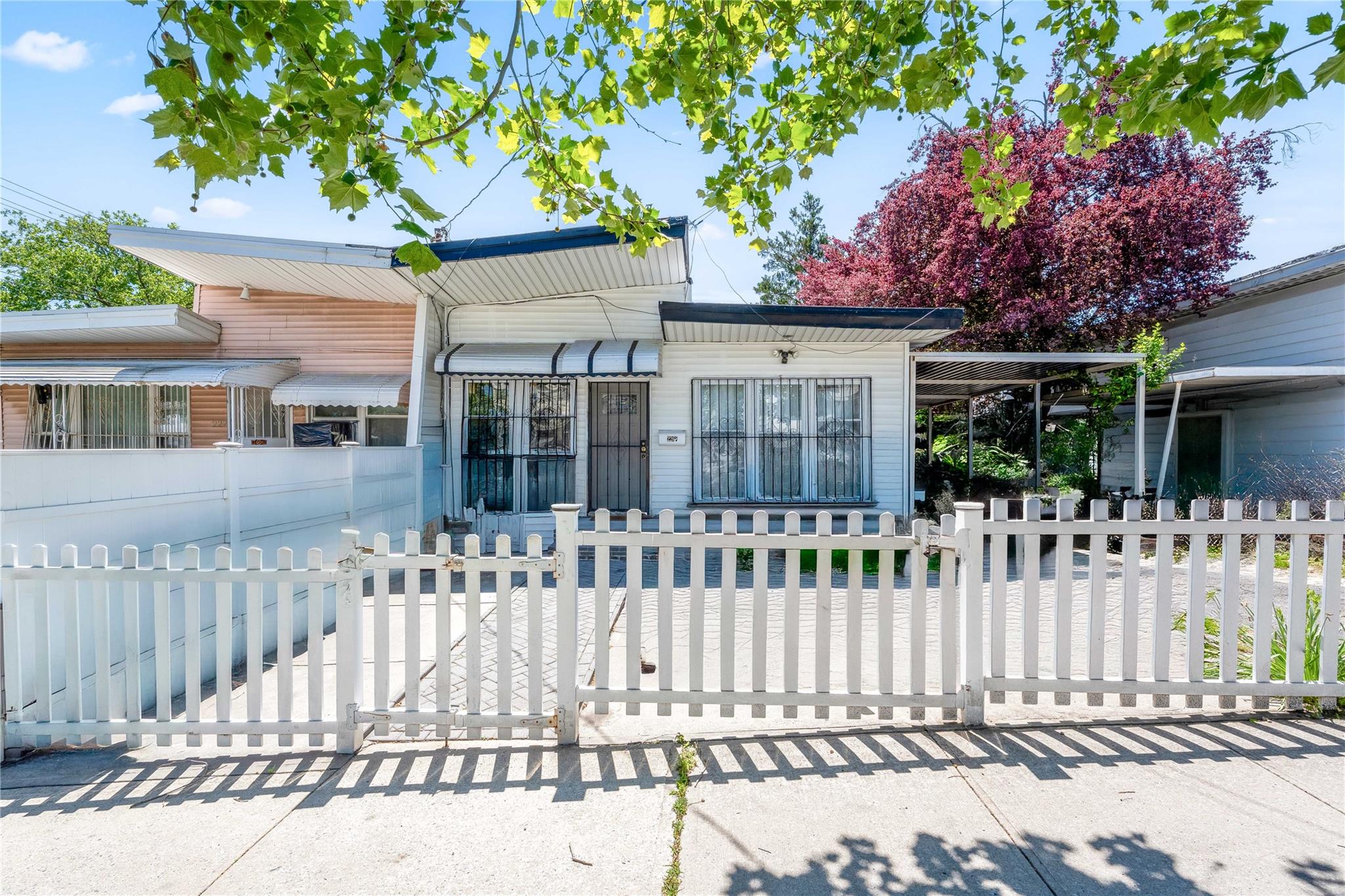 Property photo # 1