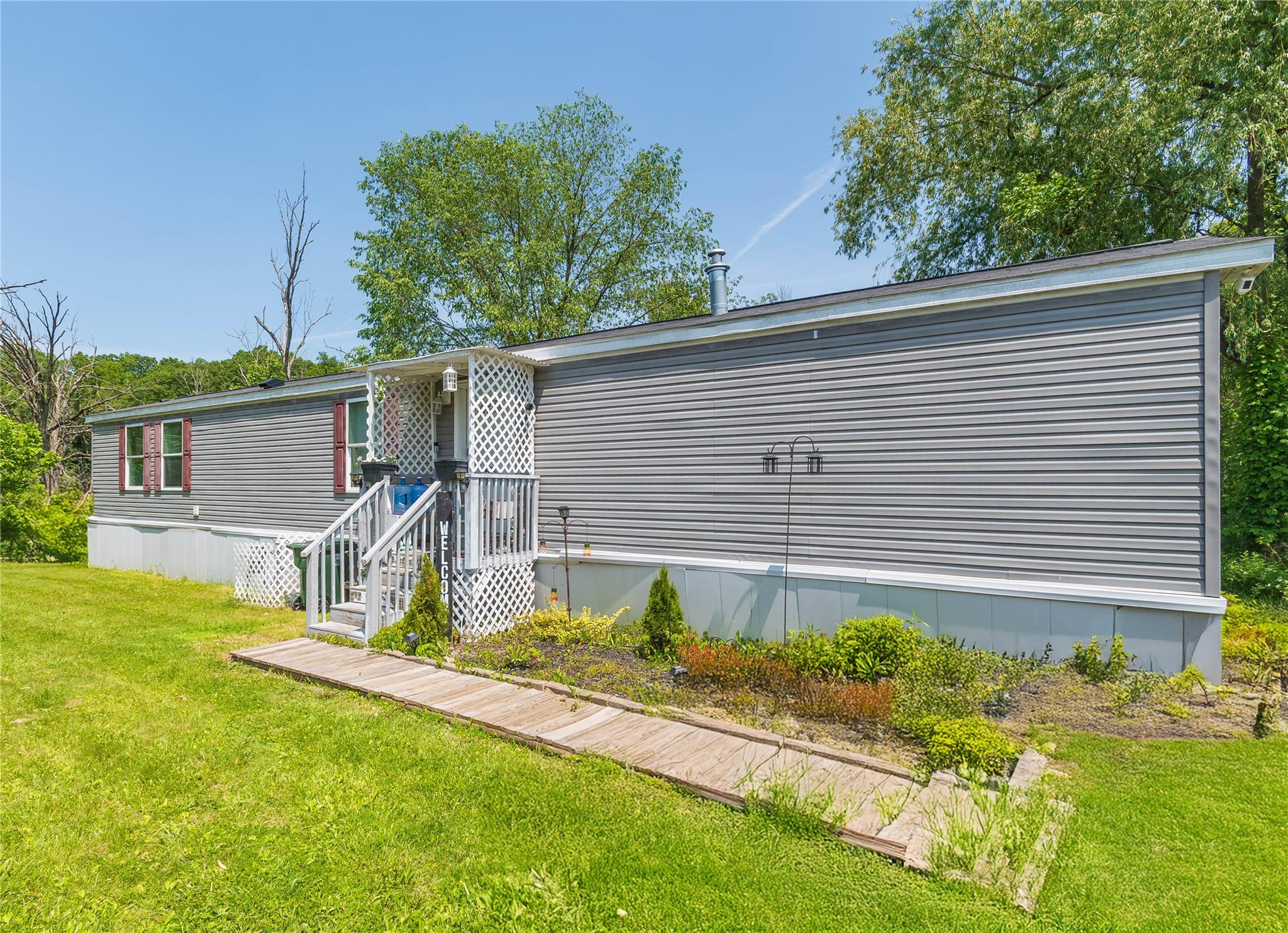 Property photo # 1