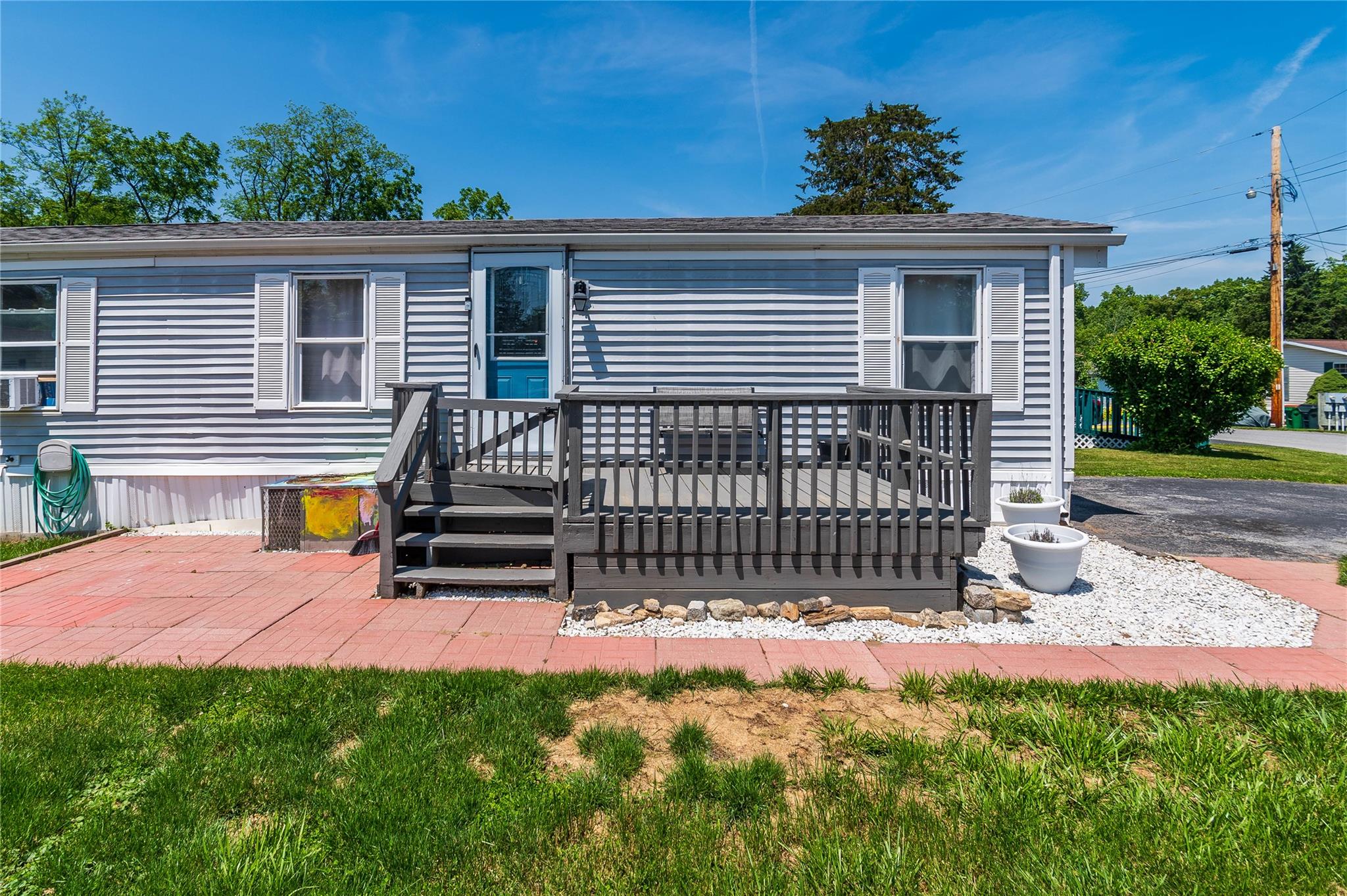 Property photo # 1