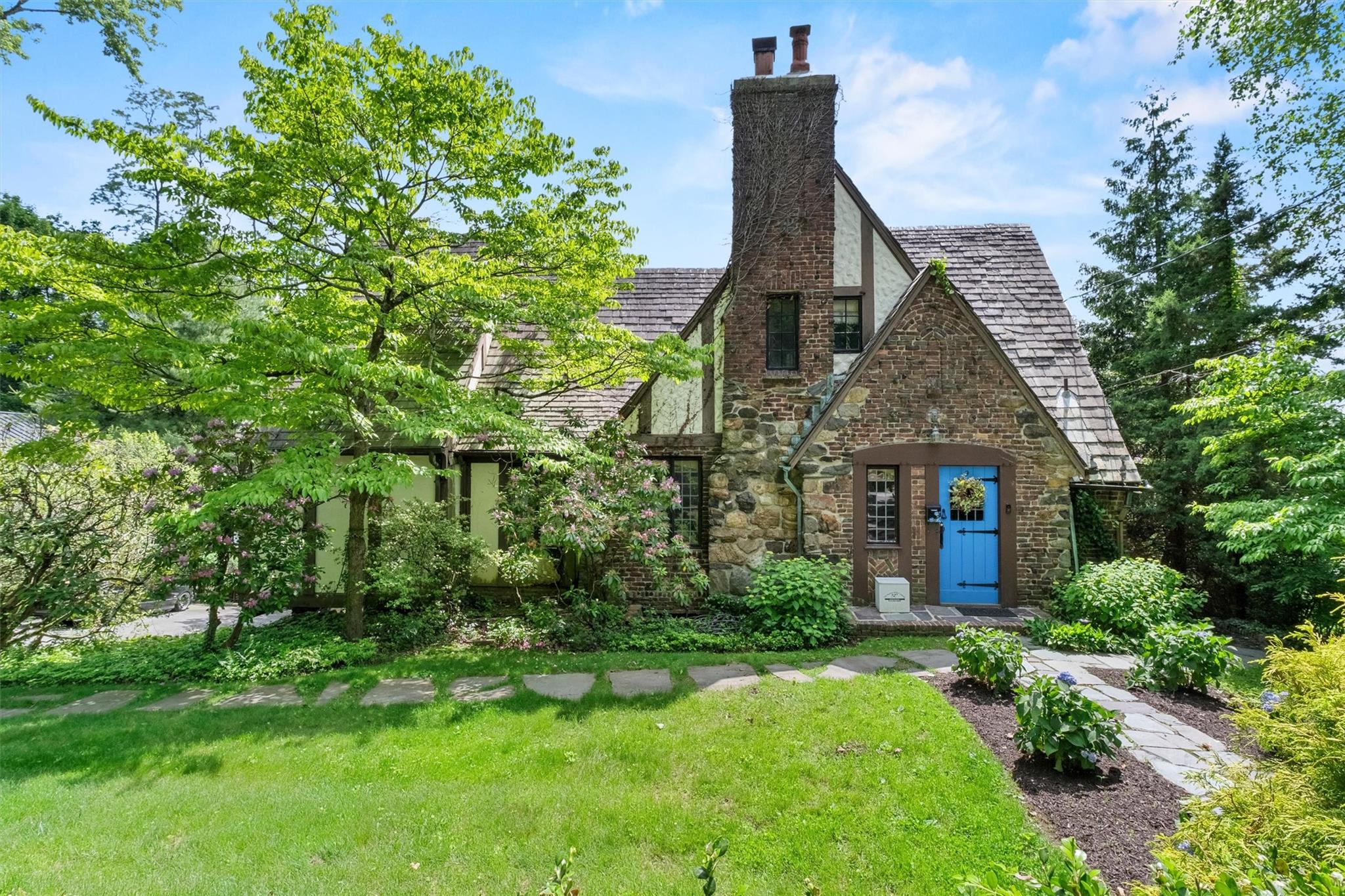 Property photo # 1